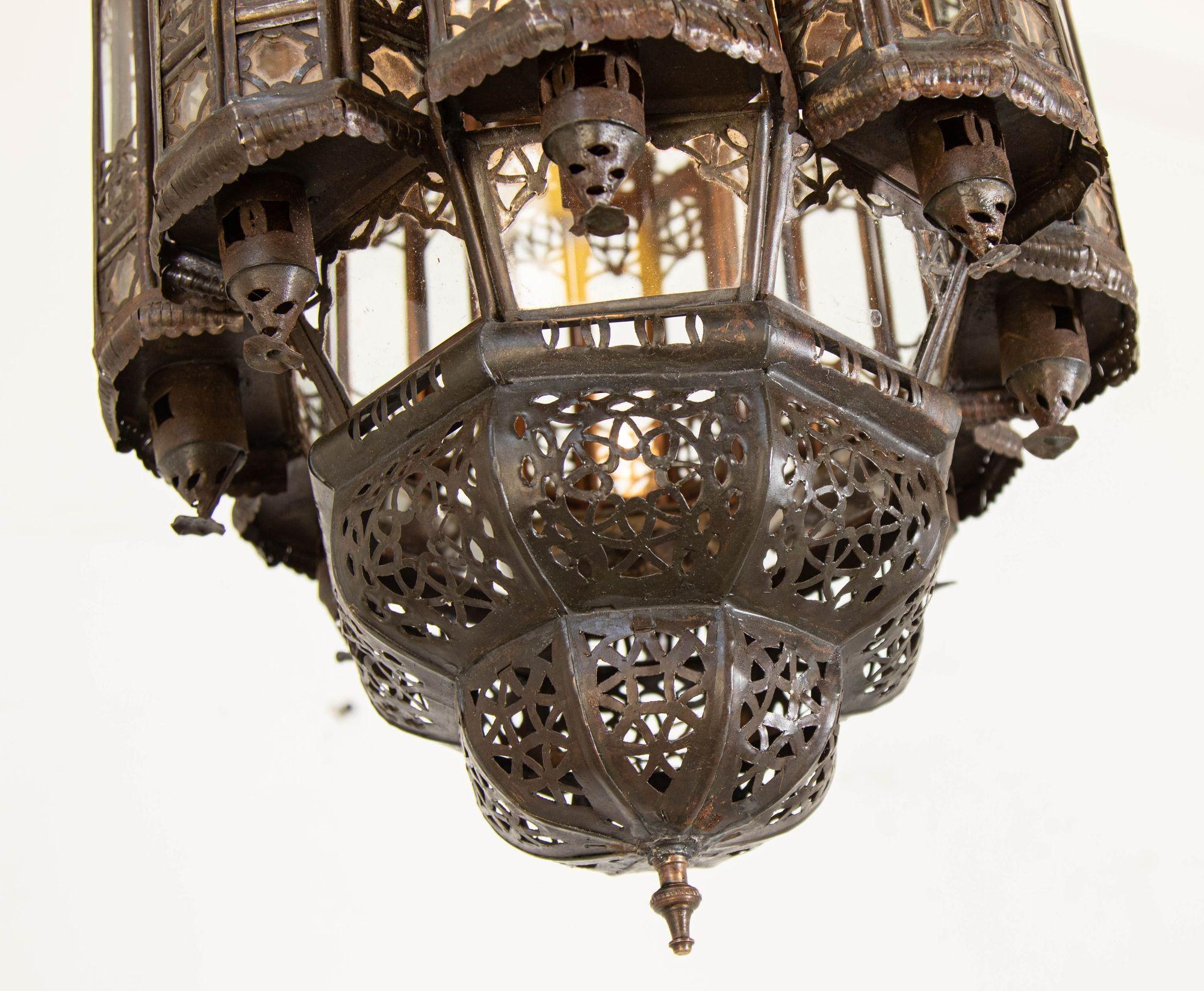 Vintage Moroccan Lantern Mamounia Clear Glass Hand-Crafted Ceiling Light Fixture For Sale 1
