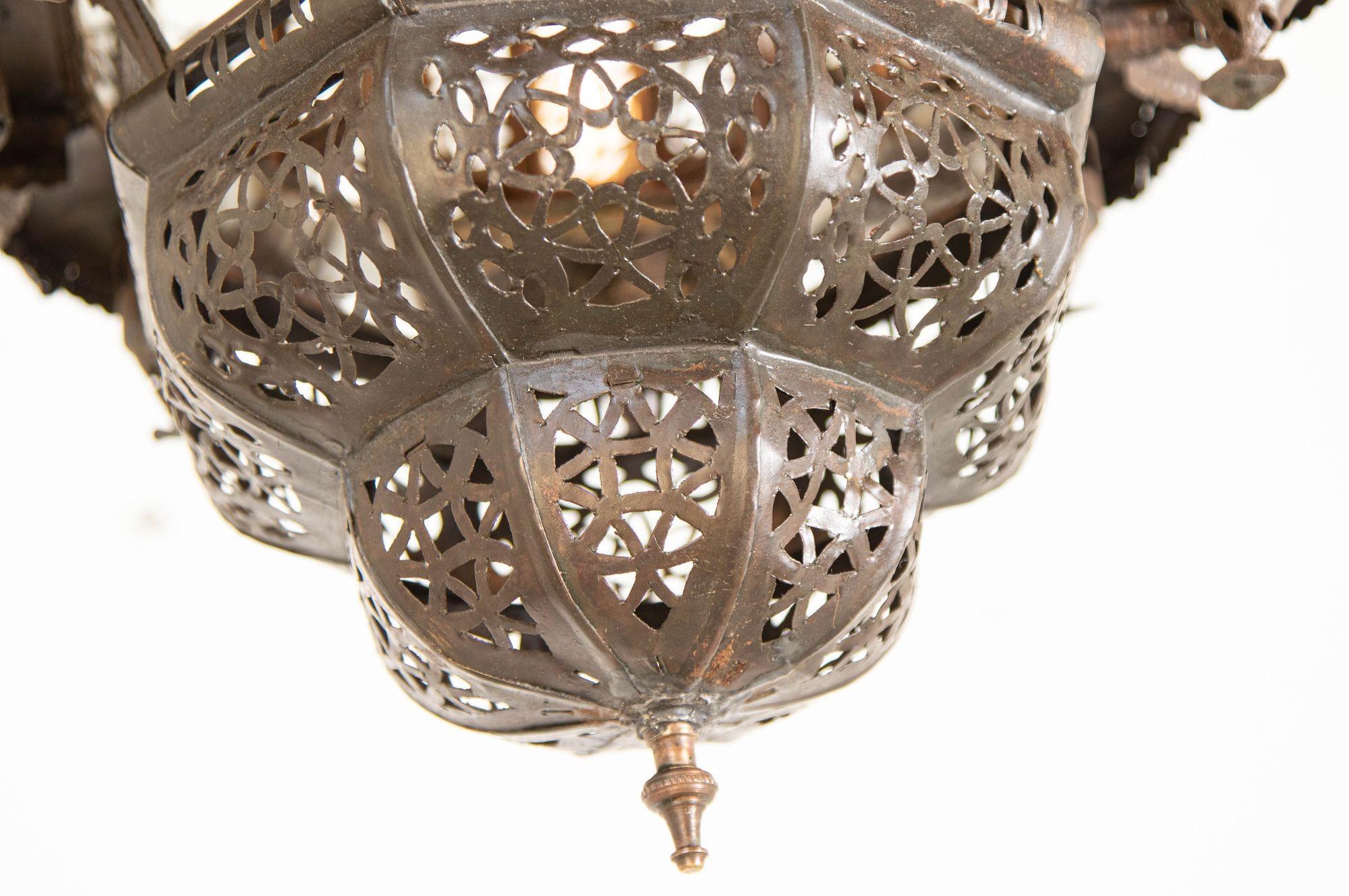 Vintage marokkanische Laterne Mamounia Klarglas Hand-Crafted Deckenleuchte (Metall) im Angebot