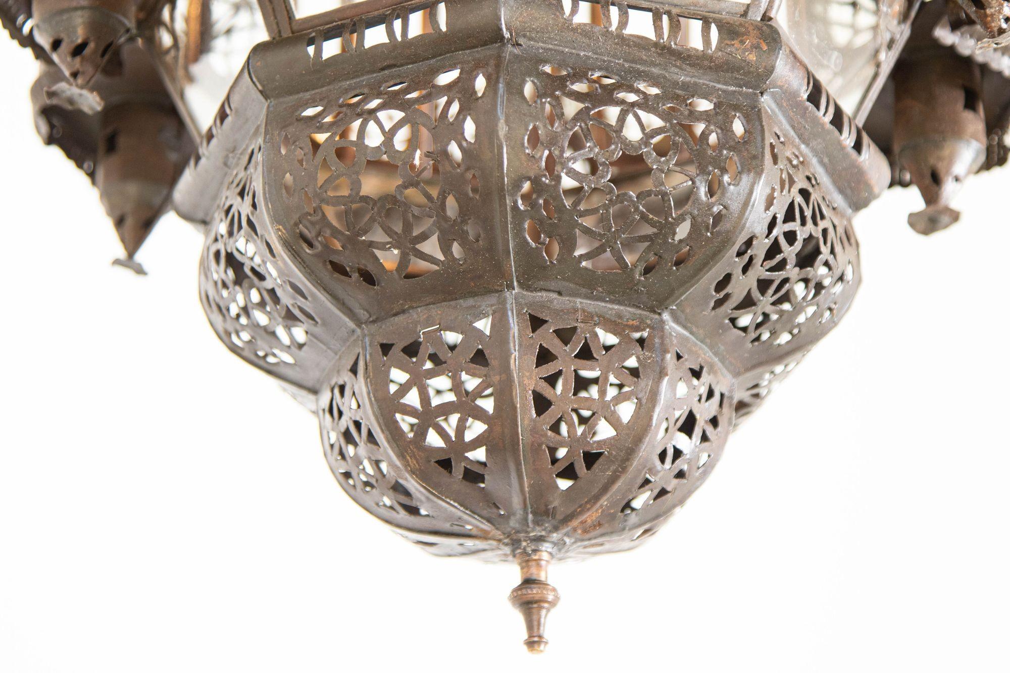Vintage Moroccan Lantern Mamounia Clear Glass Hand-Crafted Ceiling Light Fixture For Sale 3