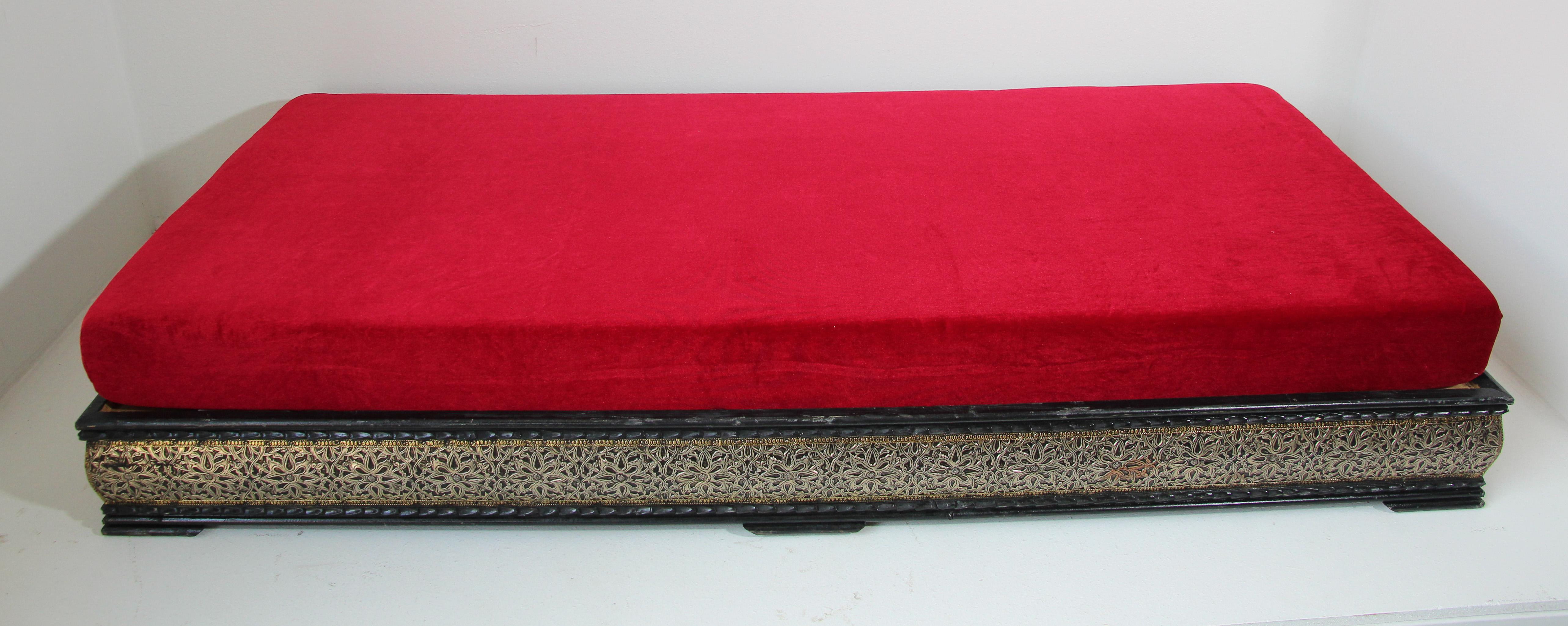 Vintage Moroccan Low Day Bed with Red Cushion In Good Condition In North Hollywood, CA