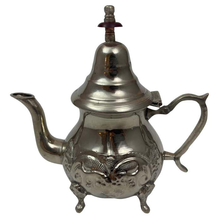 Vintage Bennani Frères Moroccan Silver Teapot, Hand Hammered with Vintage Bennani Frères Moroccan Silver Teapot, Hand Hammered with