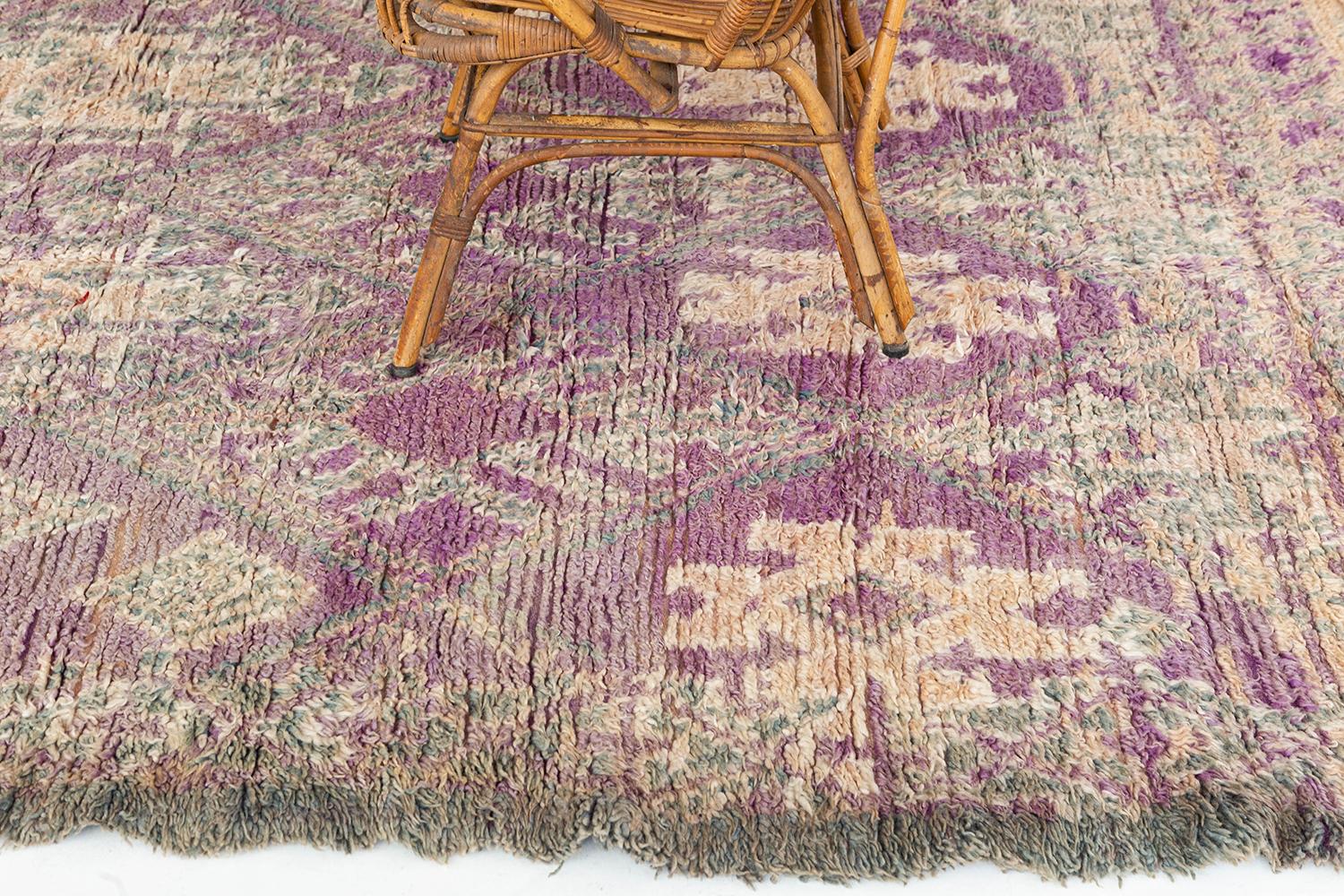 Vintage Moroccan MGuild Tribe Berber Rug In Good Condition For Sale In WEST HOLLYWOOD, CA