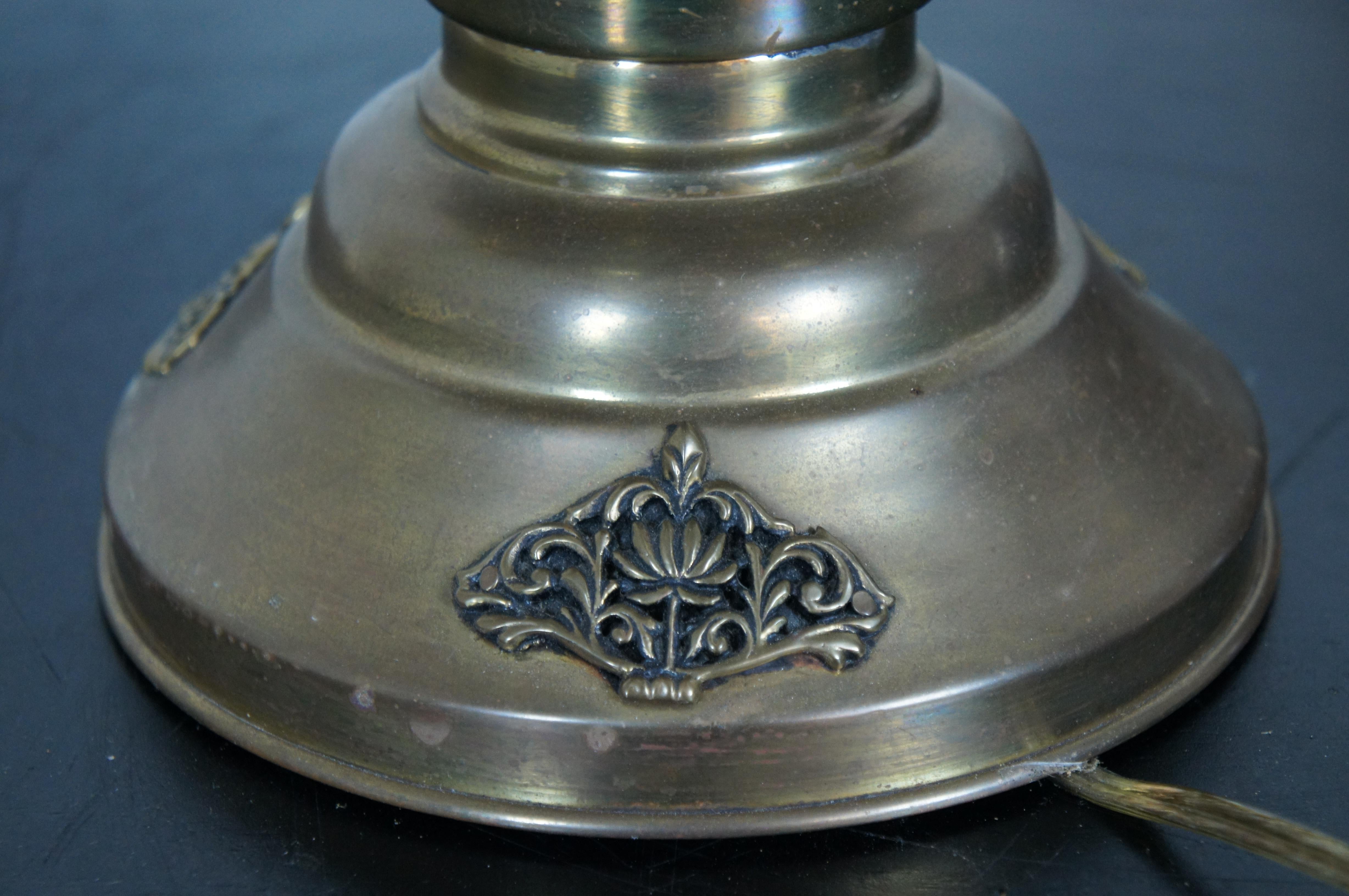 Vintage marokkanischen maurischen durchbohrt retikulierten Jeweled Messing Tischlampe im Zustand „Gut“ im Angebot in Dayton, OH