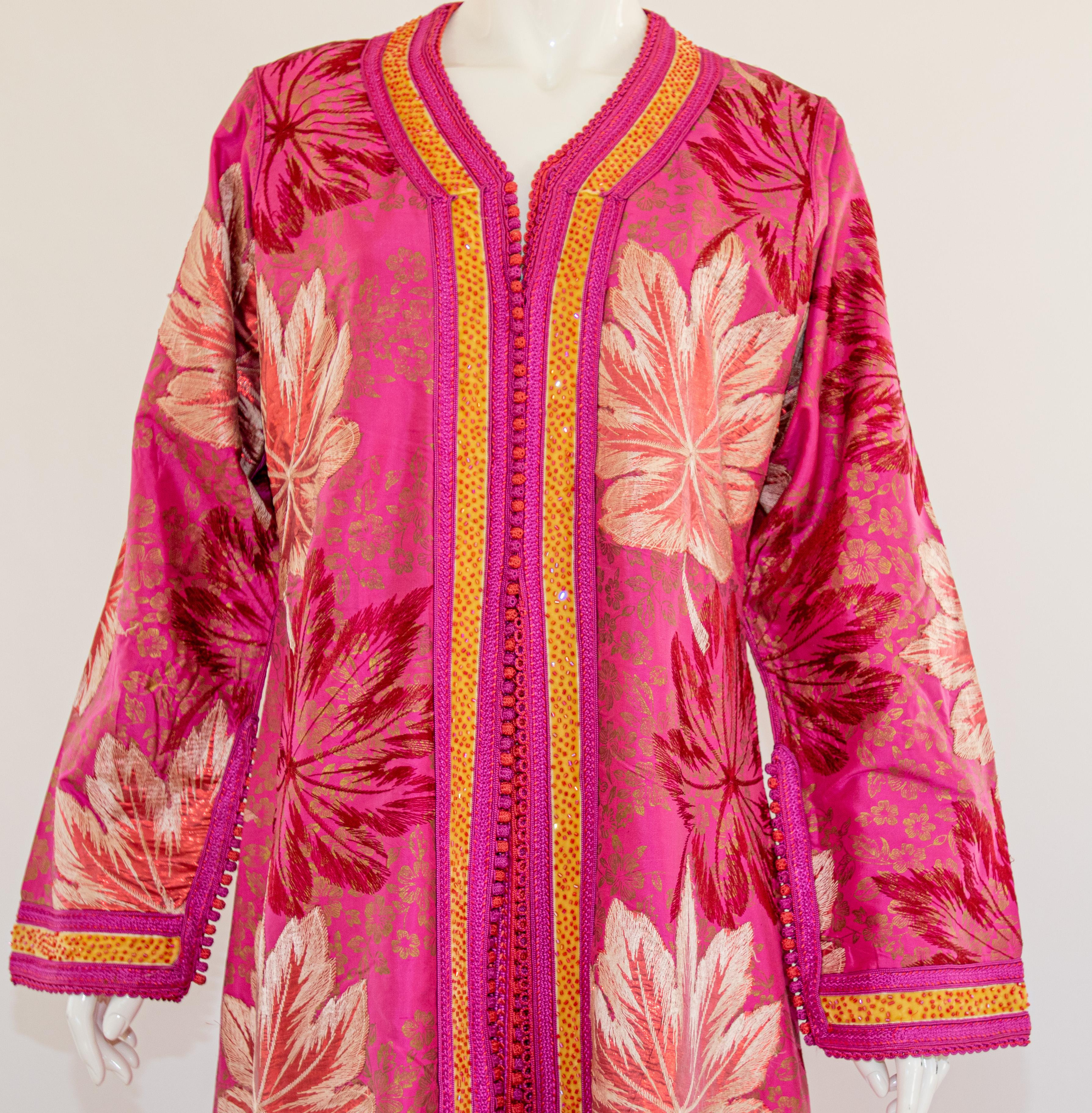 Vintage Moroccan Pink theCaftan, Metallic Brocade Kaftan with Pink and Gold In Good Condition In North Hollywood, CA