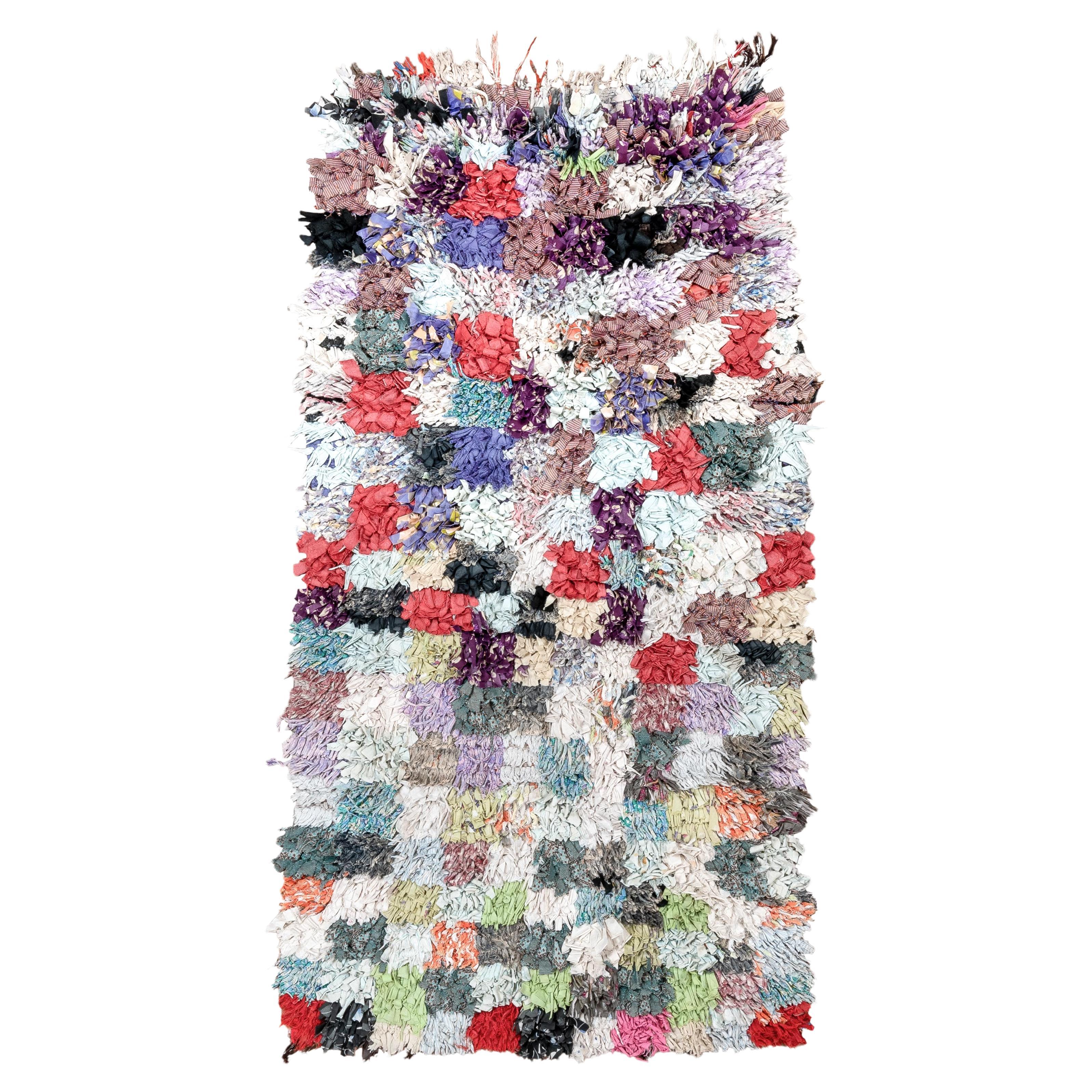 Tappeto marocchino vintage di pezza - Composizione tessile patchwork multicolore