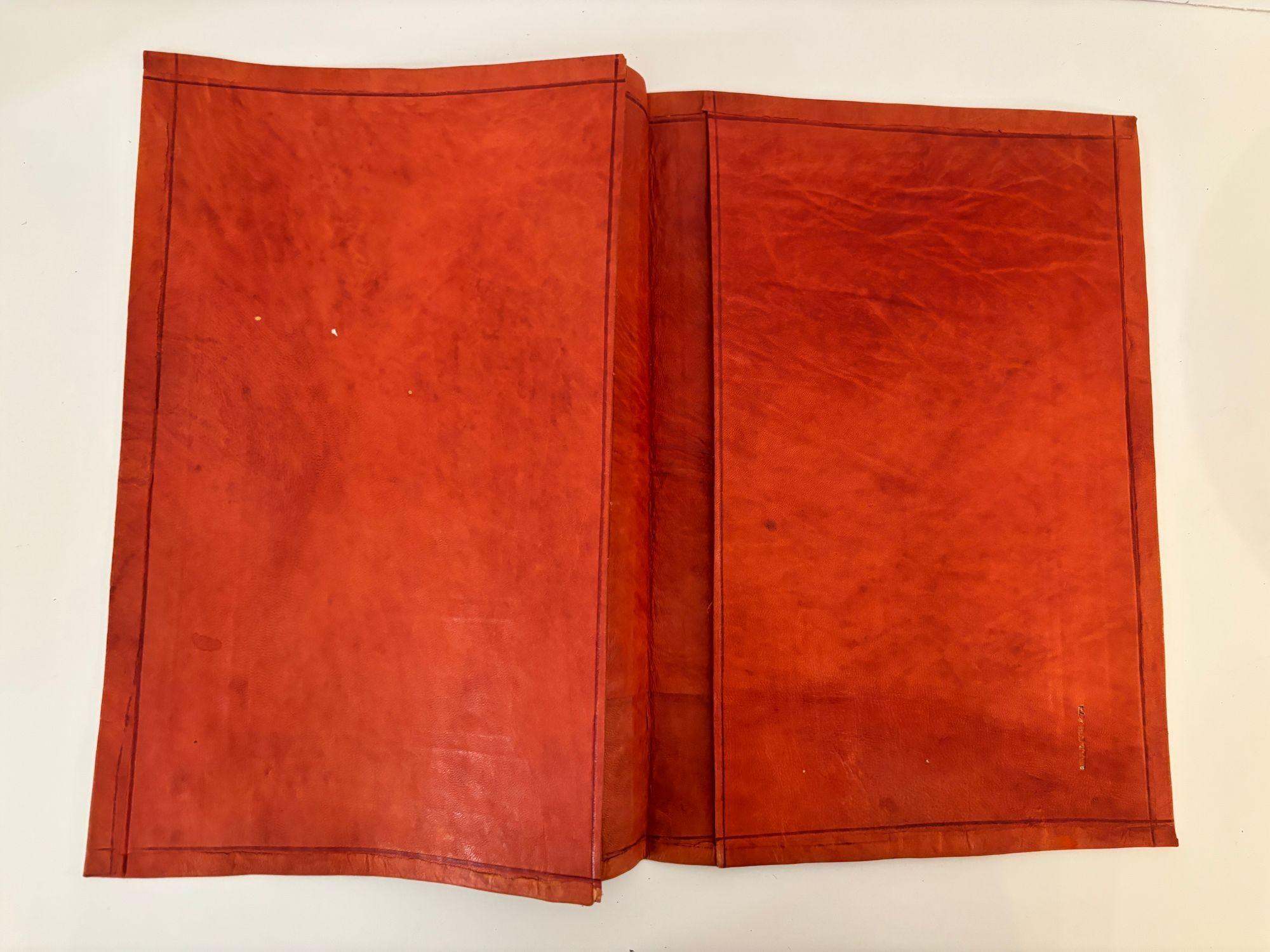 Marocchino Padfolio marocchino d'epoca in pelle goffrata rossa e oro in vendita