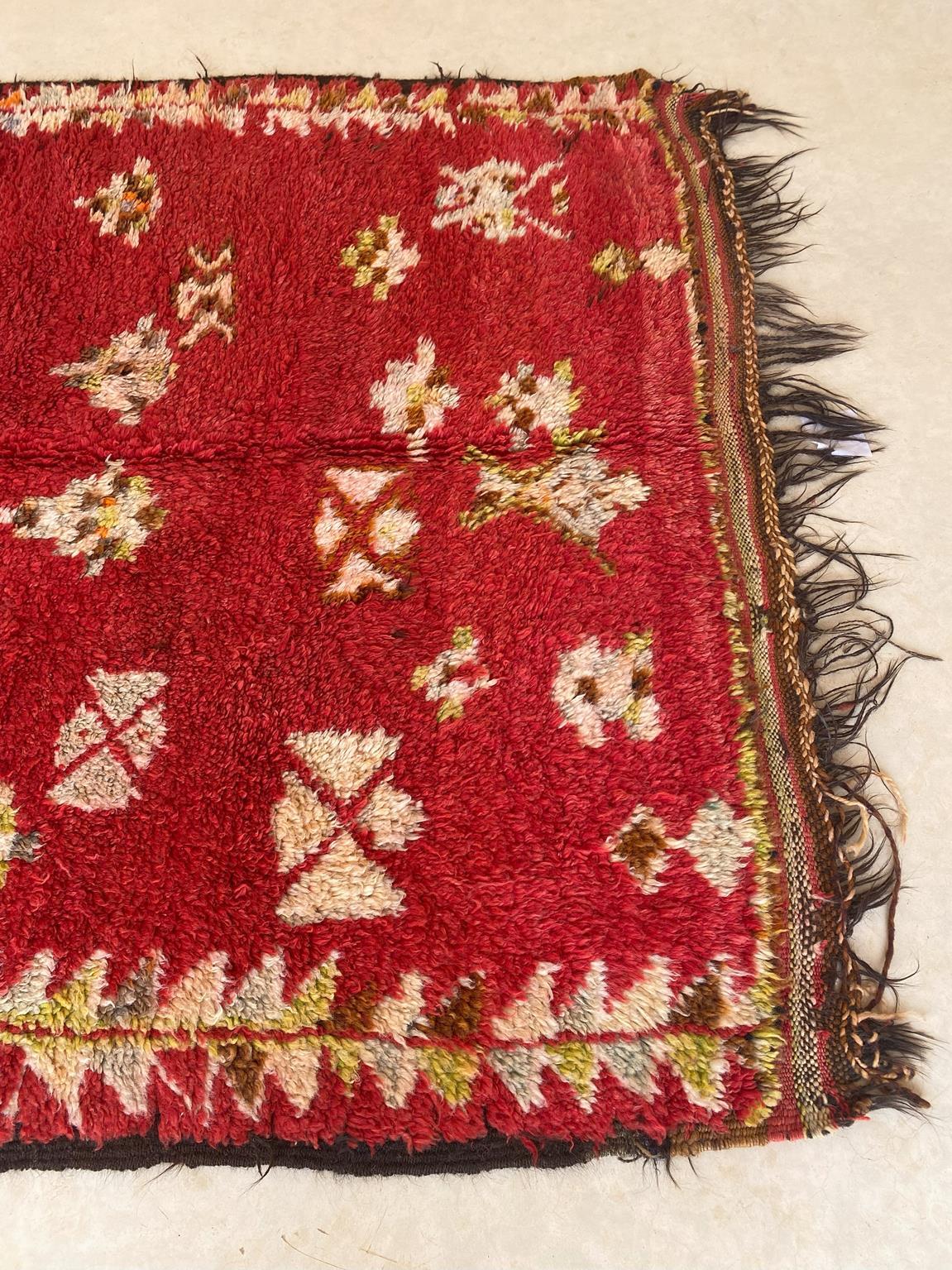 Marokkanischer Rehamna-Teppich im Vintage-Stil - Rot - 5.1x12,5feet / 156x382cm im Angebot 3