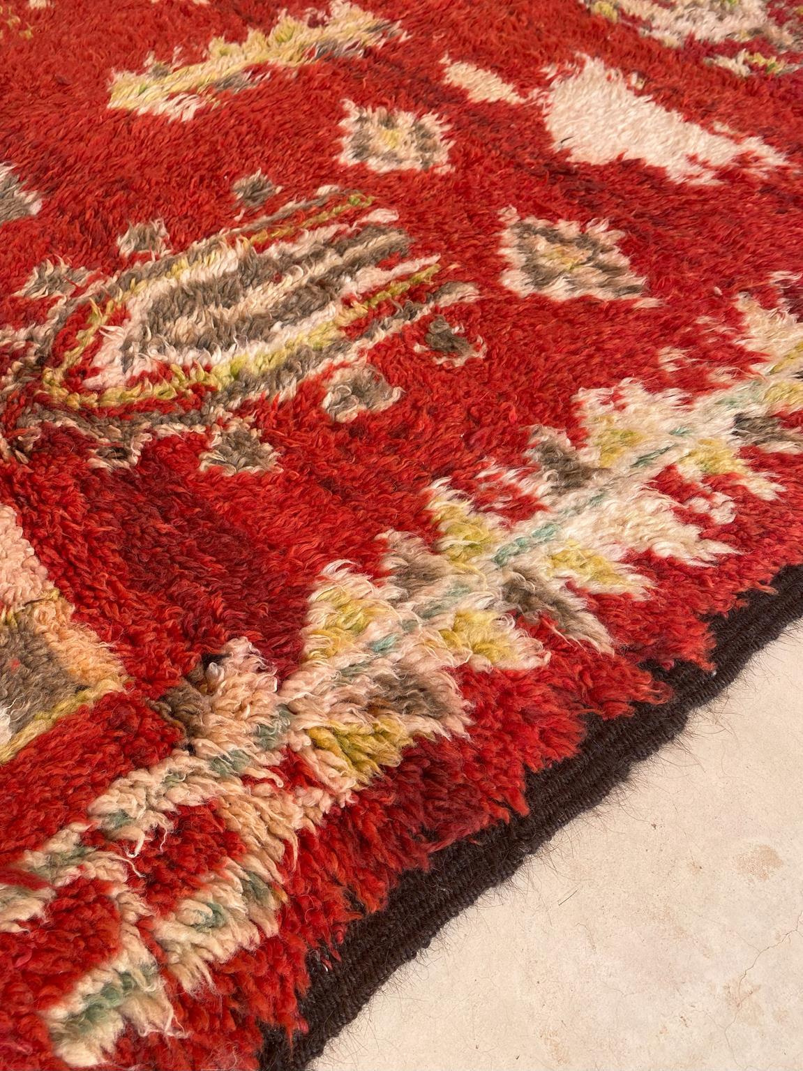 20th Century Vintage Moroccan Rehamna rug - Red - 5.1x12.5feet / 156x382cm For Sale