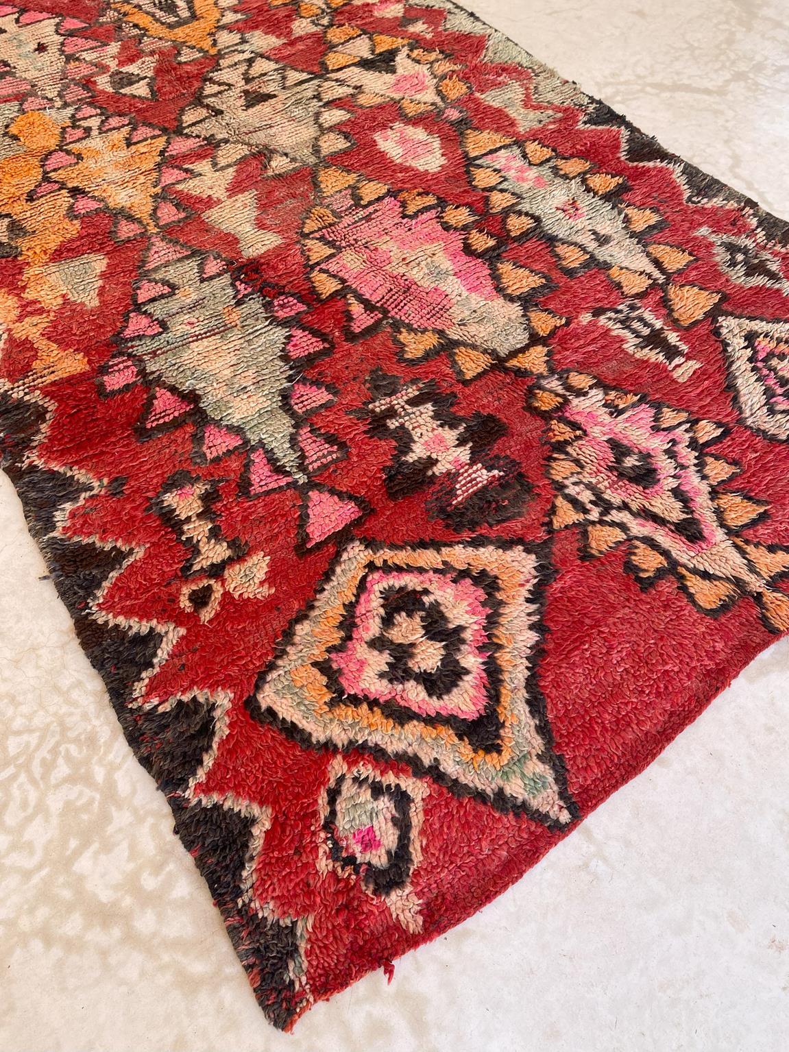 Vintage Moroccan Rehamna rug - Red/pink - 5.9x12.2feet / 180x373cm For Sale 2
