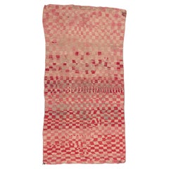 Marokkanischer Rehamna-Teppich im Vintage-Stil mit Schachbrettmuster und kubistischem Stil