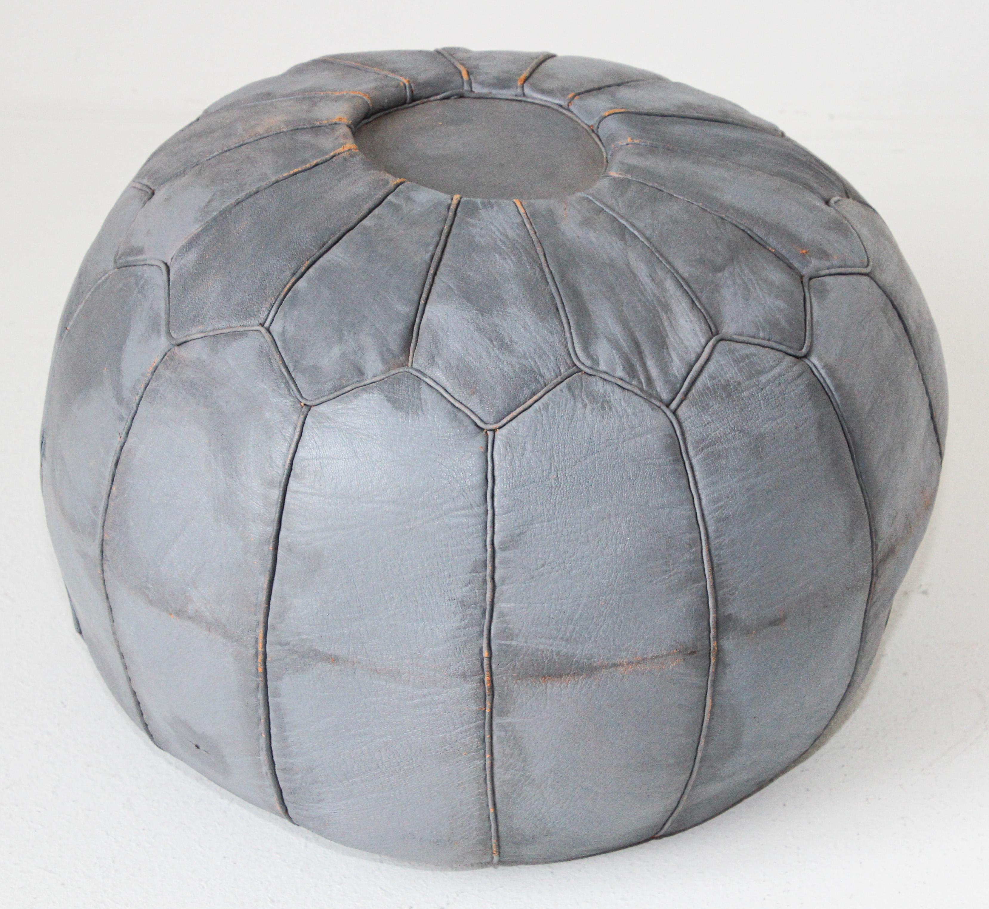 Vintage Moroccan Grey Leather Pouf Hand-Tooled in Fez Morocco For Sale 2