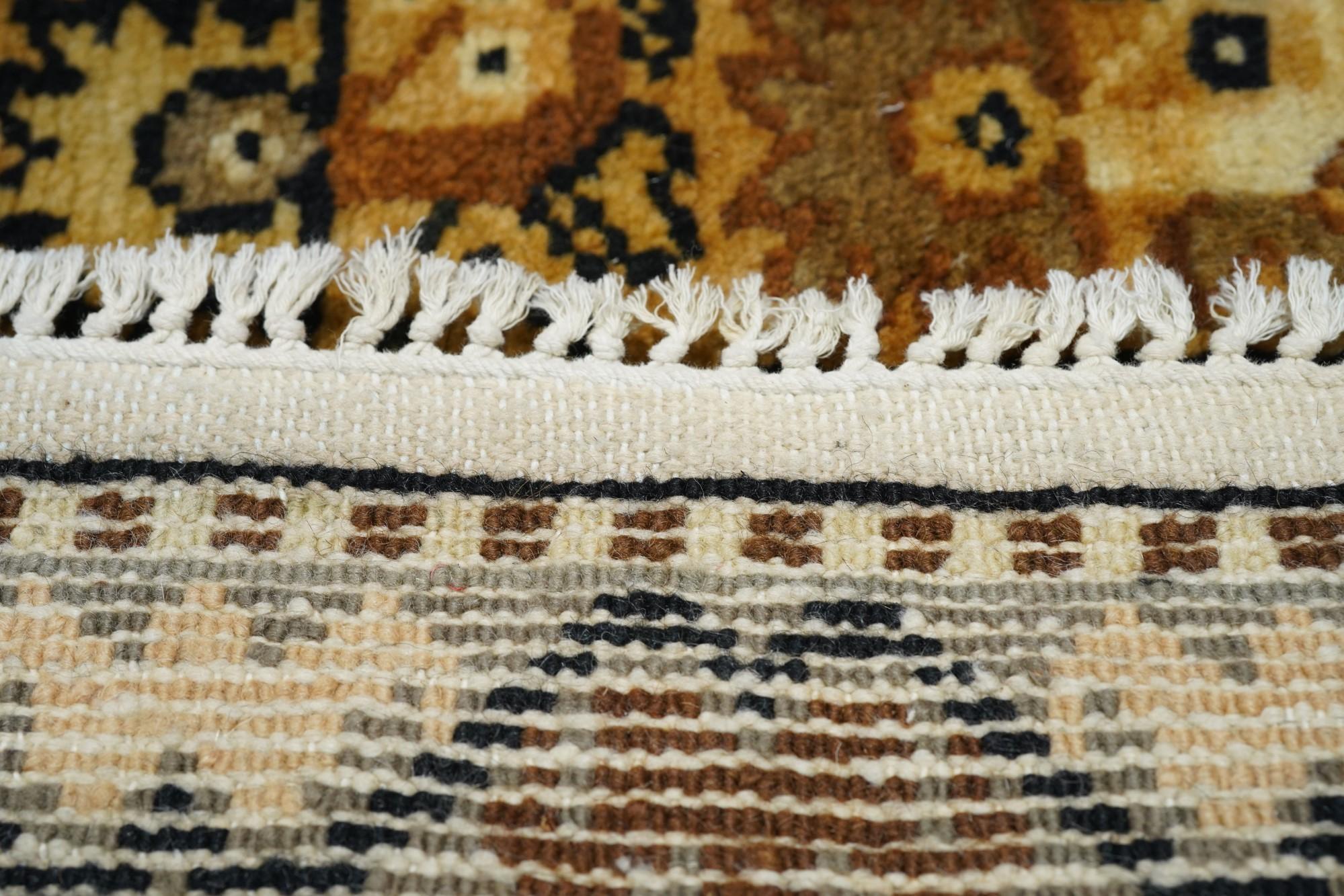 Marokkanischer Vintage-Teppich im Angebot 7