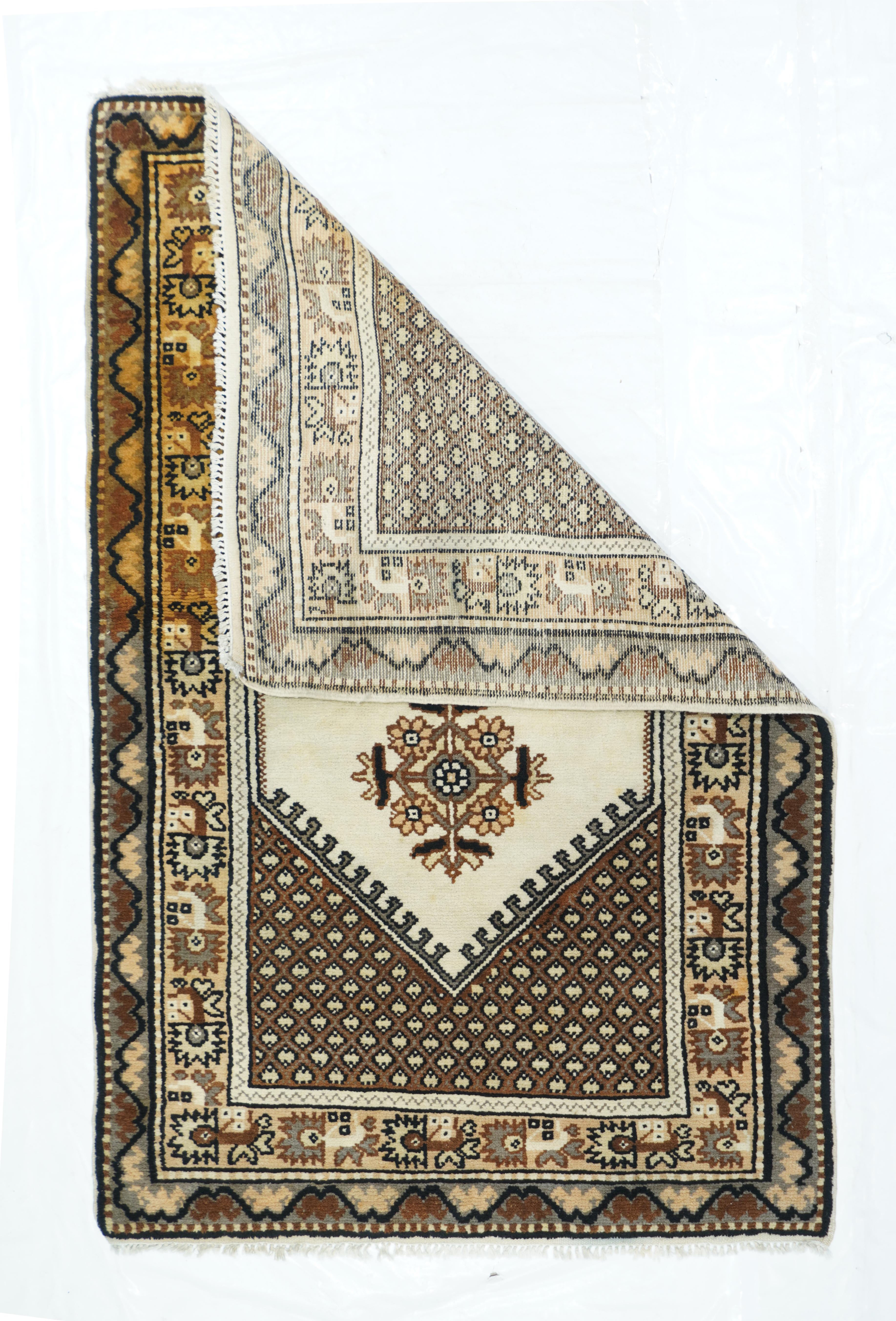 Vintage Moroccan rug 3'7'' x 5'4''.