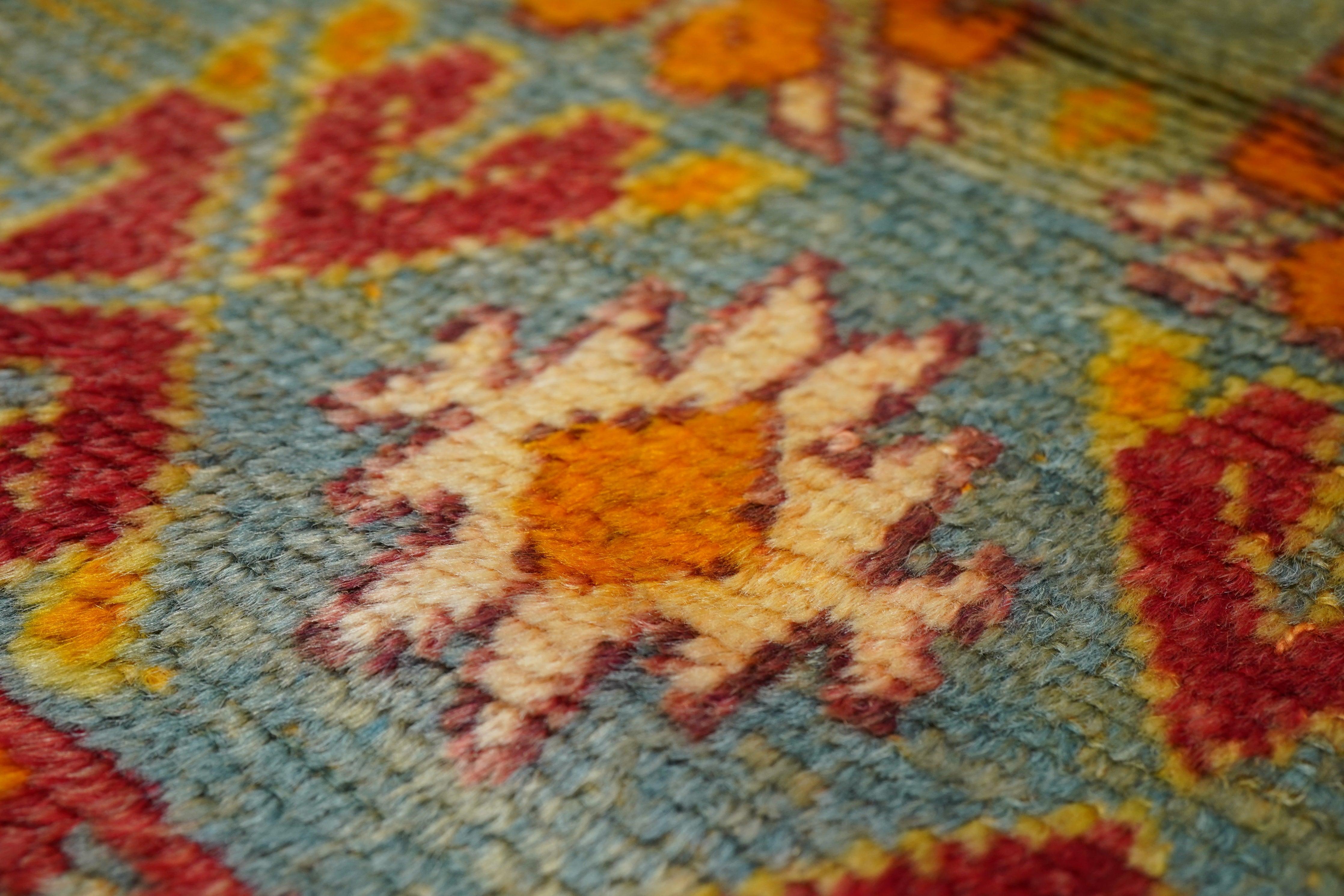 Vintage Moroccan Rug 4'8'' x 9'8'' For Sale 2