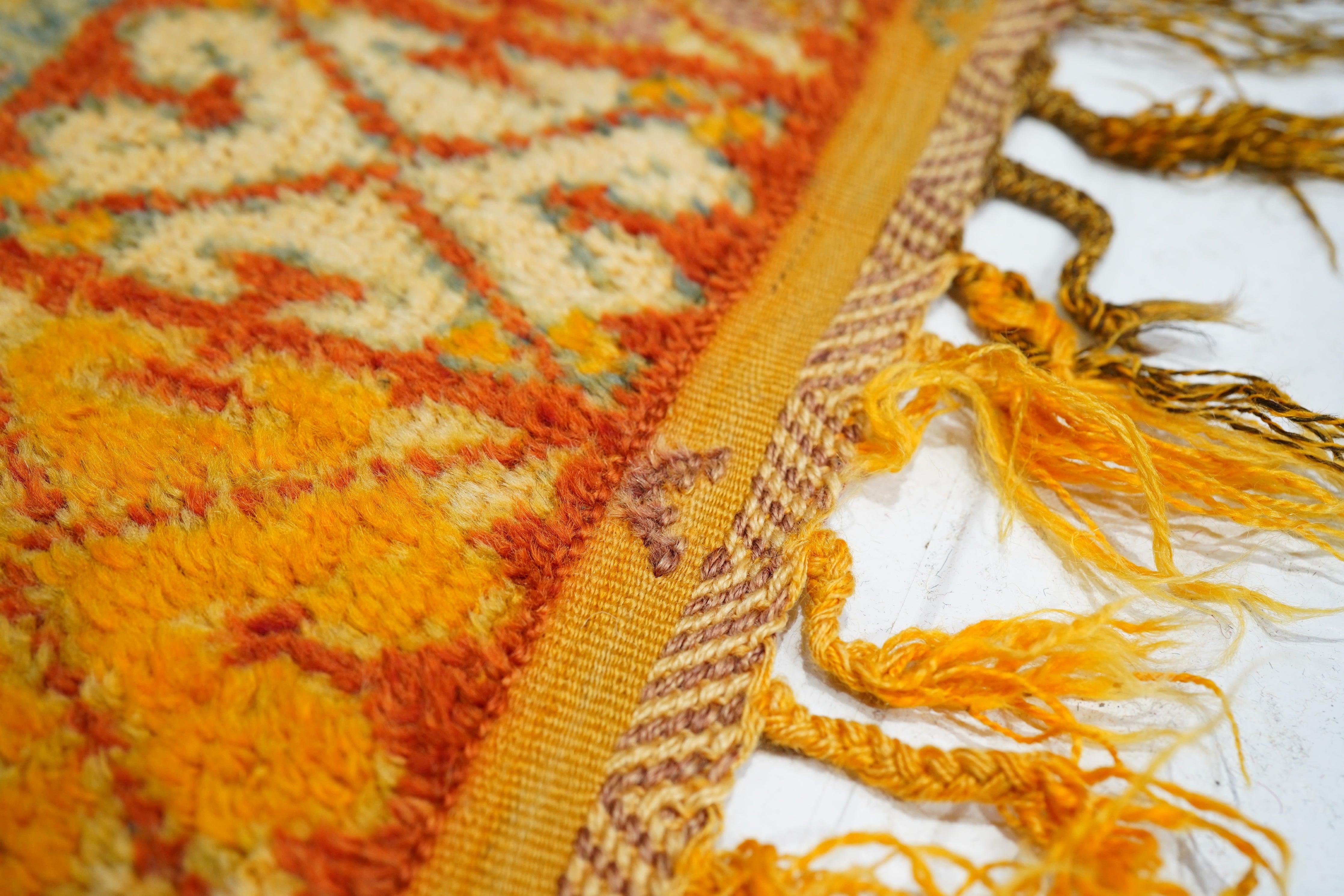 Vintage Moroccan Rug 4'8'' x 9'8'' For Sale 3