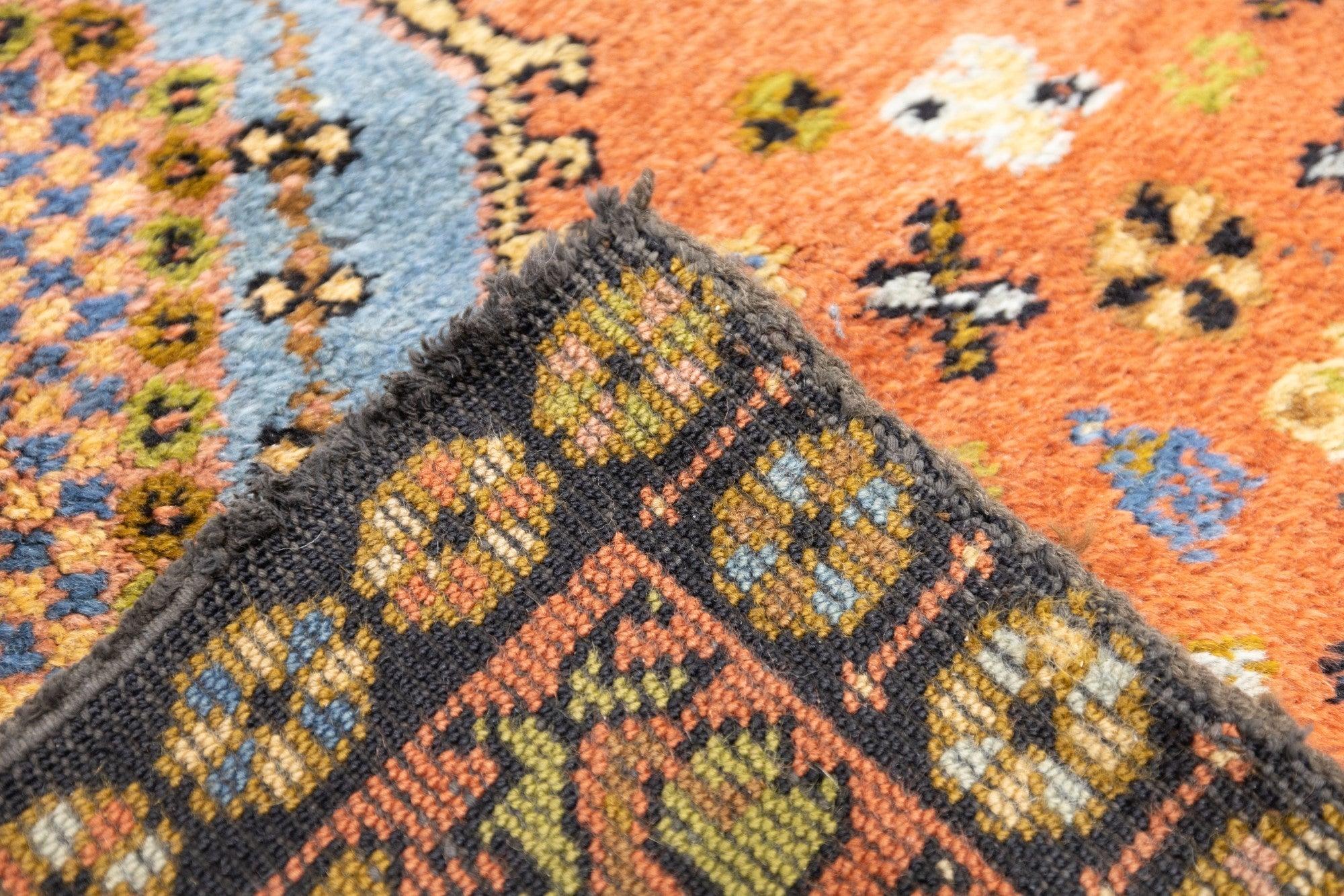 Vintage Moroccan Rug 4'9'' x 6'5'' For Sale 6