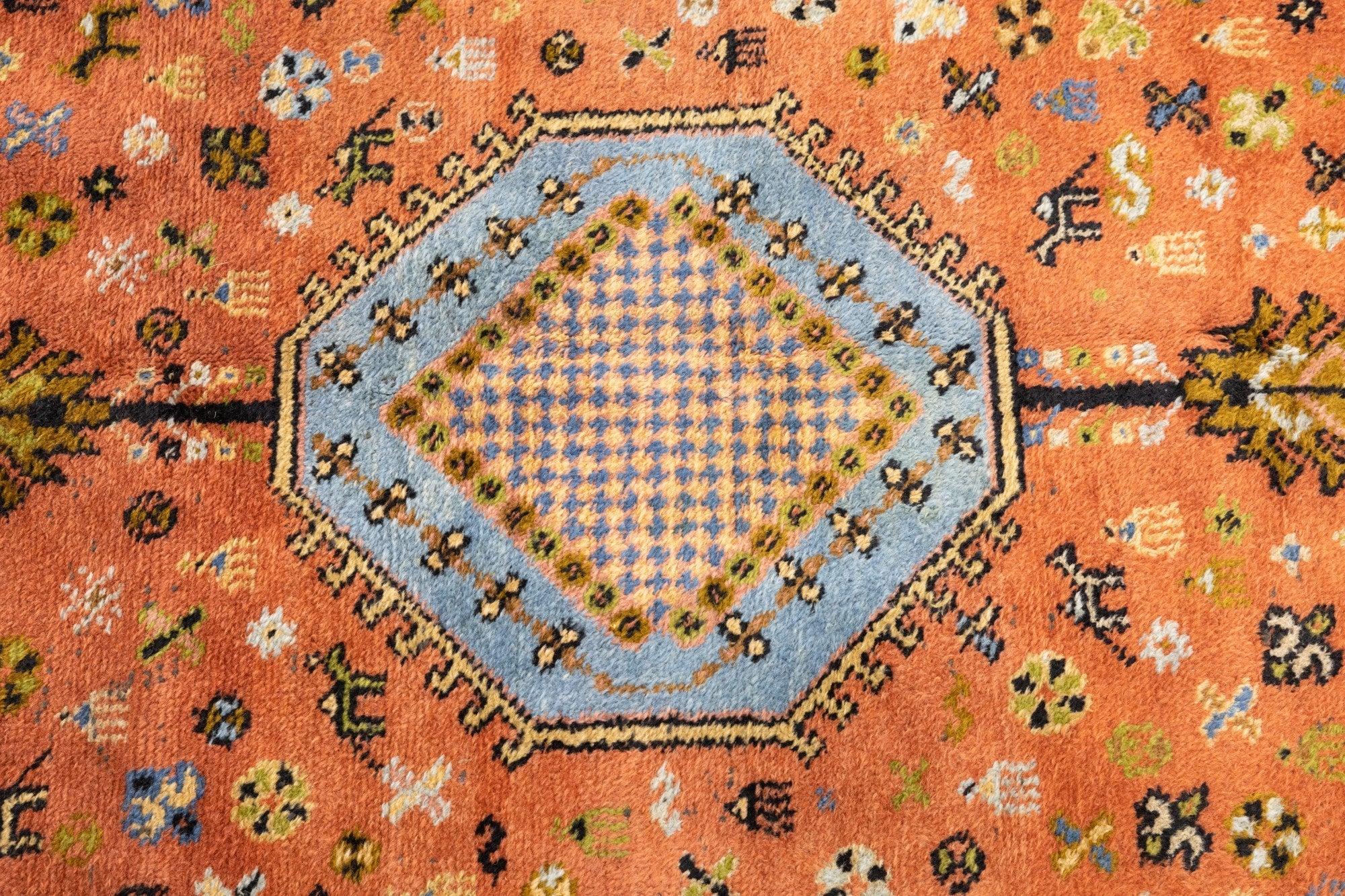 Vintage Moroccan Rug 4'9'' x 6'5'' For Sale 2