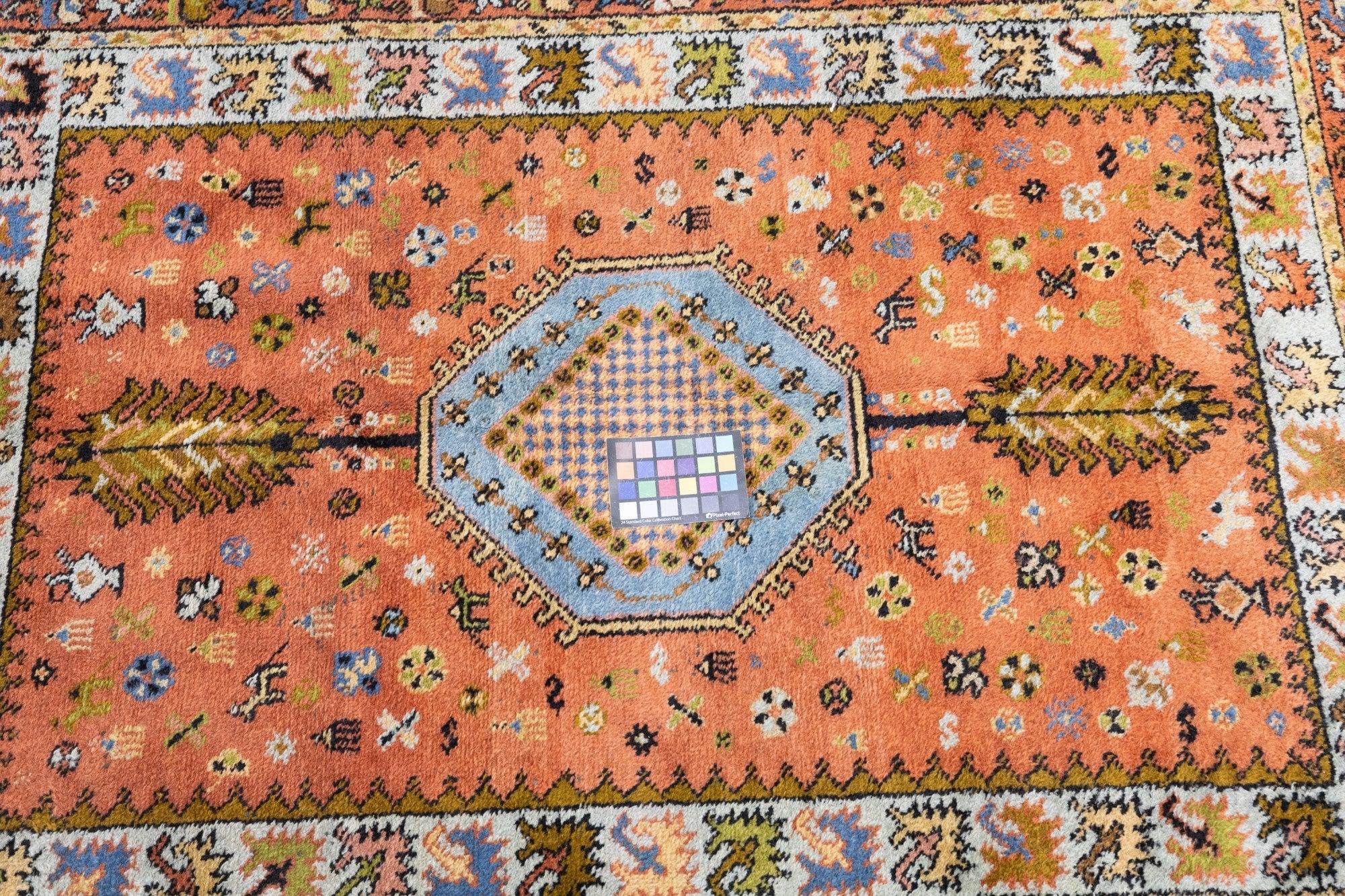 Vintage Moroccan Rug 4'9'' x 6'5'' For Sale 4