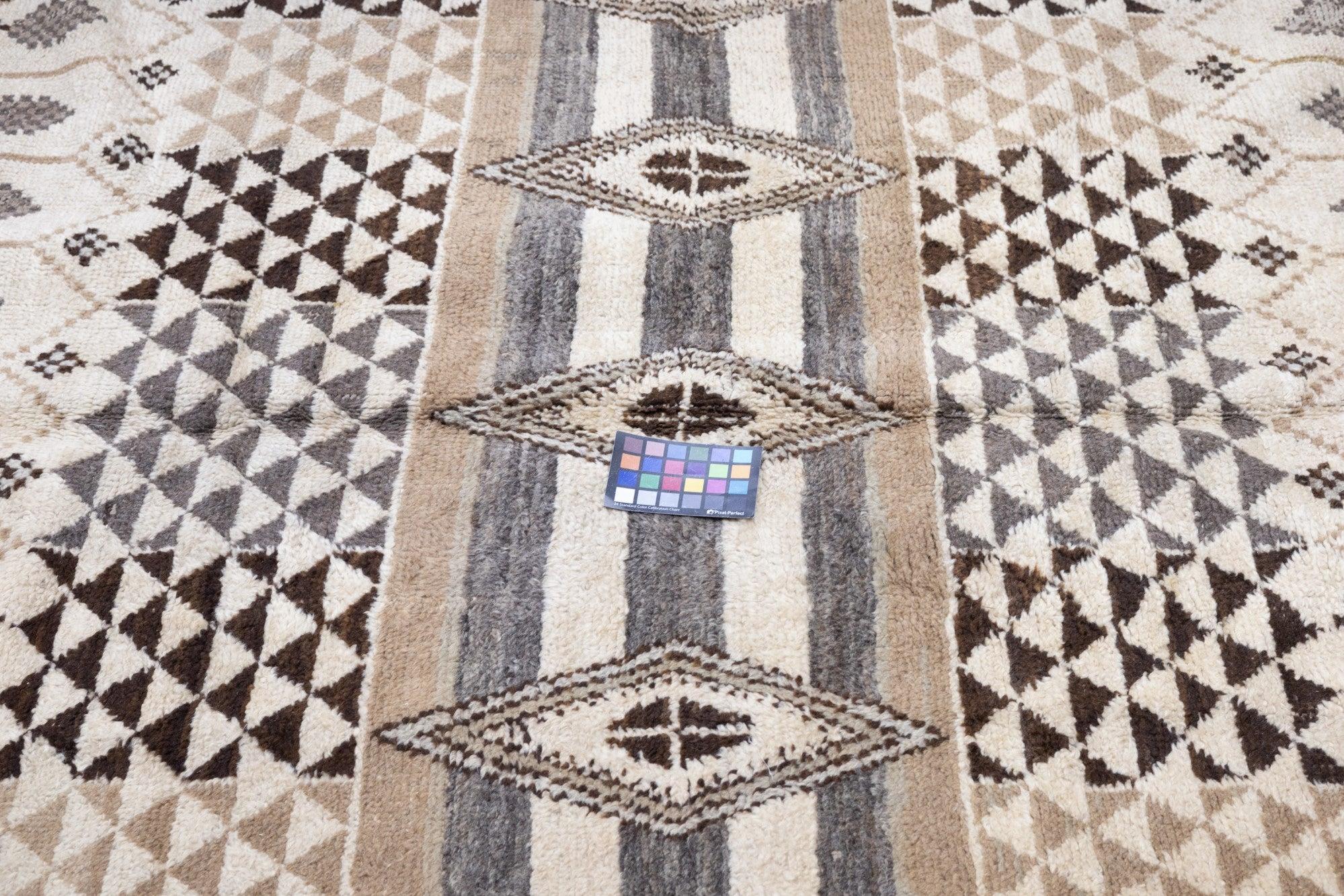 Alfombra marroquí vintage 5'6'' x 9'1'' en venta 3