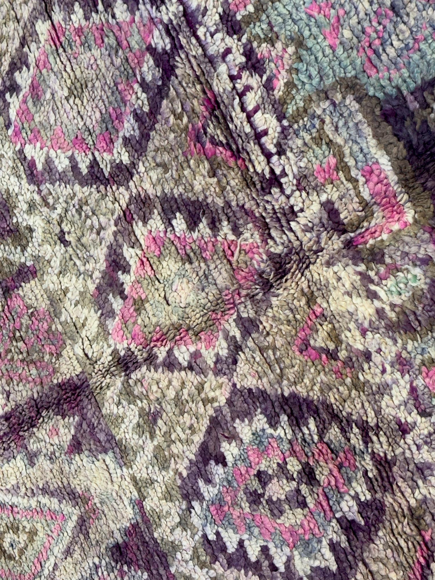 Vintage Moroccan Rug 5’9