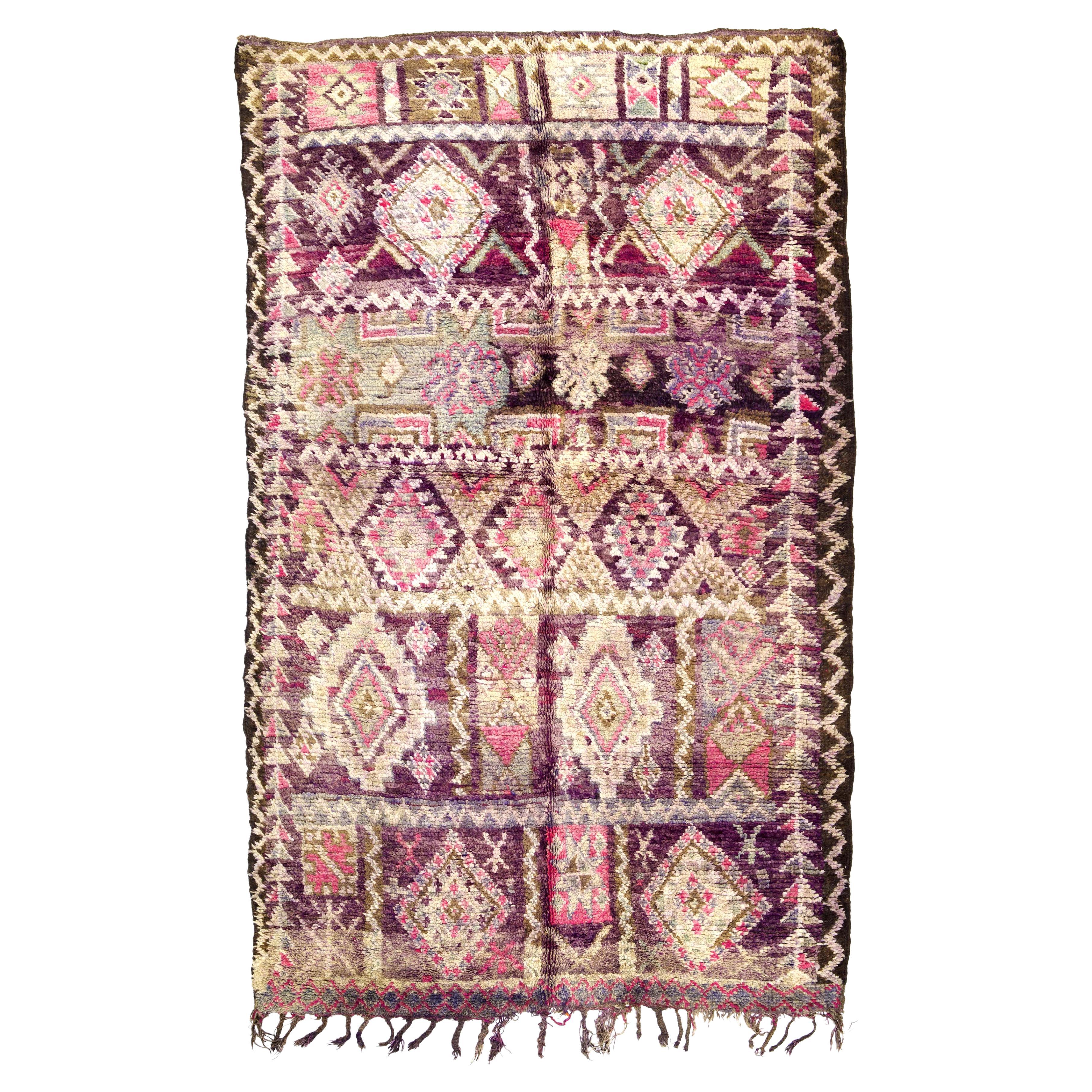 Vintage Moroccan Rug 5’9" x 9’10" For Sale
