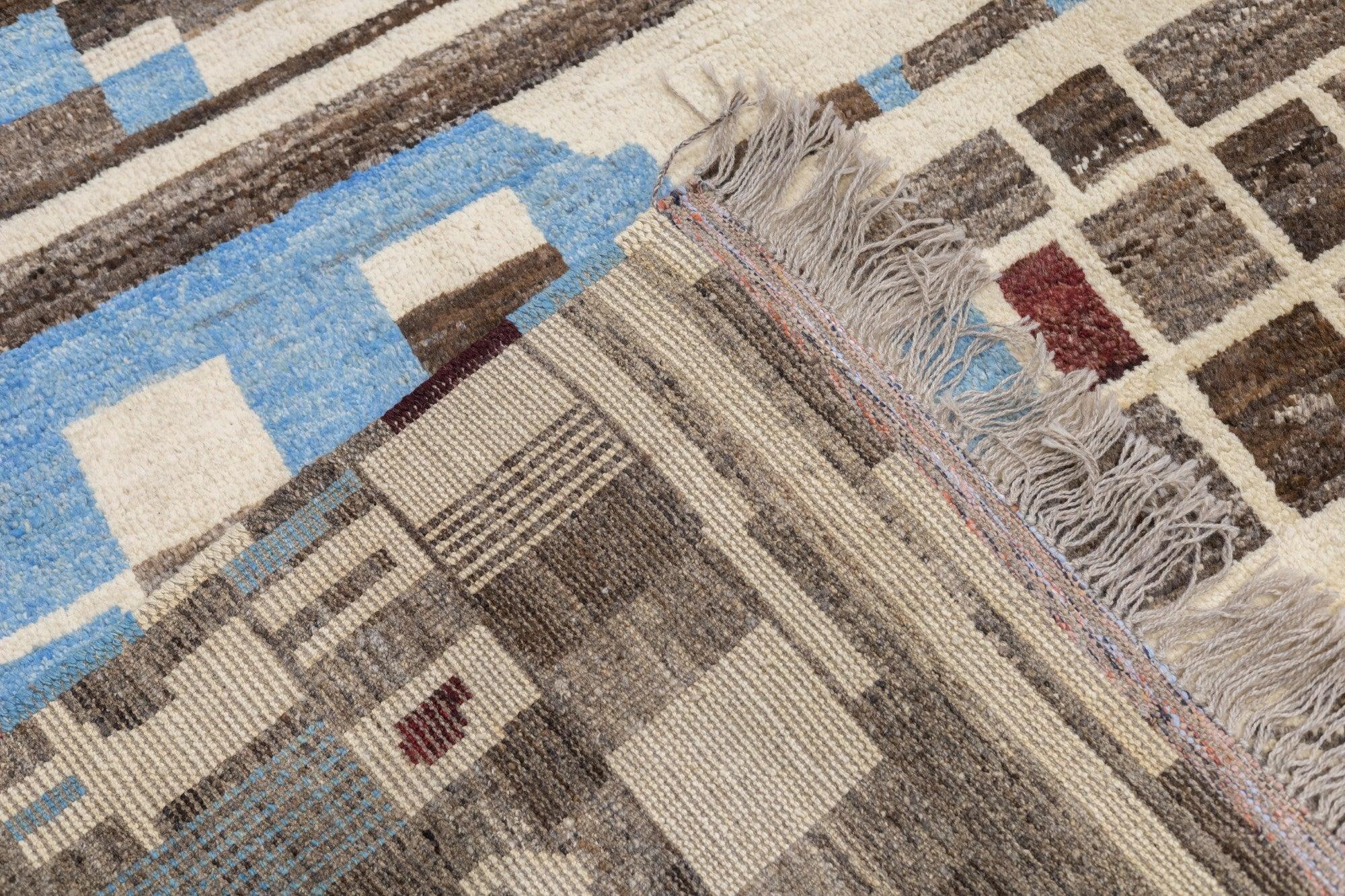 Vintage Moroccan Rug 6'10'' x 9'11'' For Sale 6