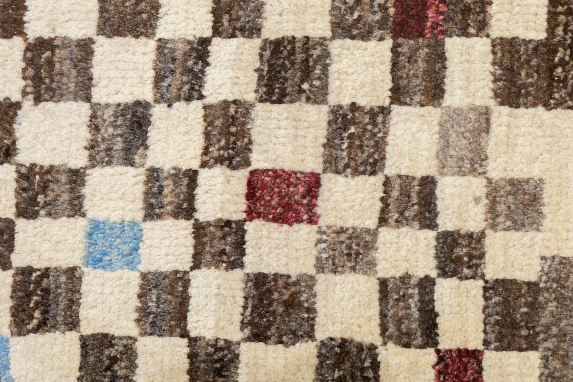 Vintage Moroccan Rug 6'10'' x 9'11'' For Sale 2