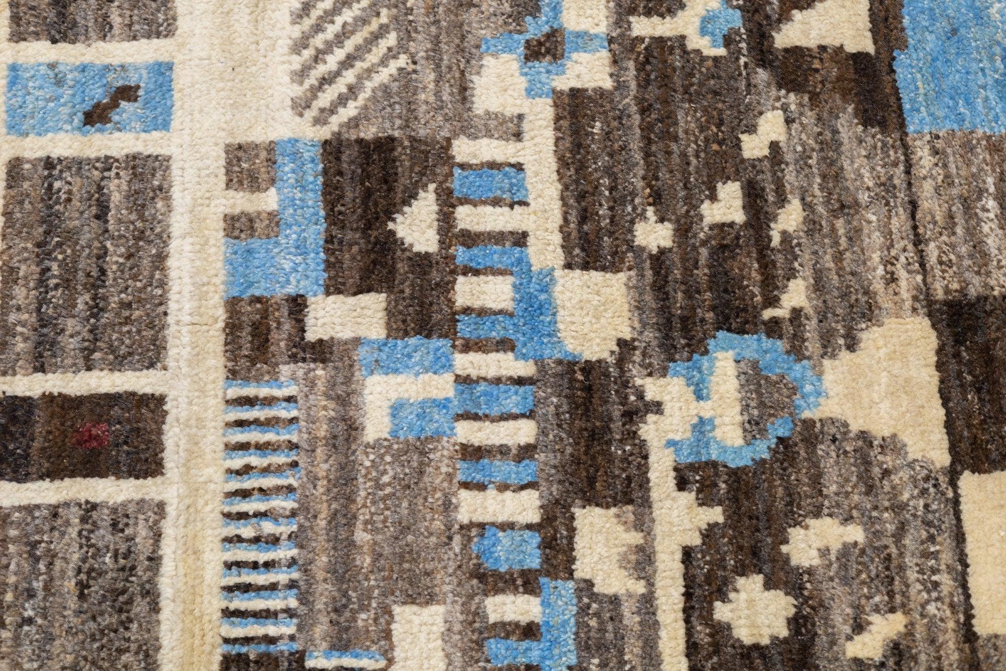 Vintage Moroccan Rug 6'10'' x 9'11'' For Sale 3