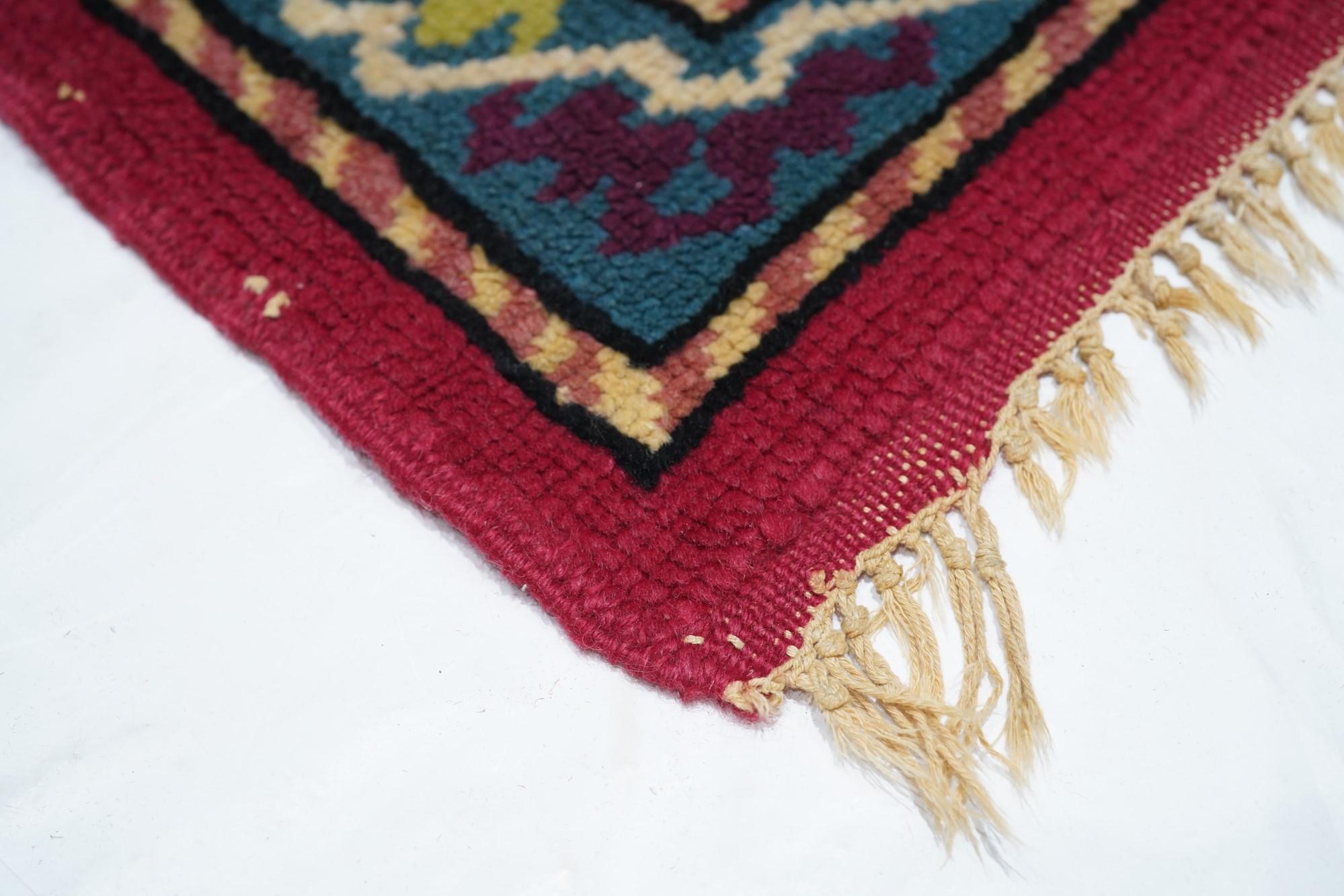 Marokkanischer Vintage-Teppich 6'5'' x 8'10'' im Zustand „Gut“ im Angebot in New York, NY