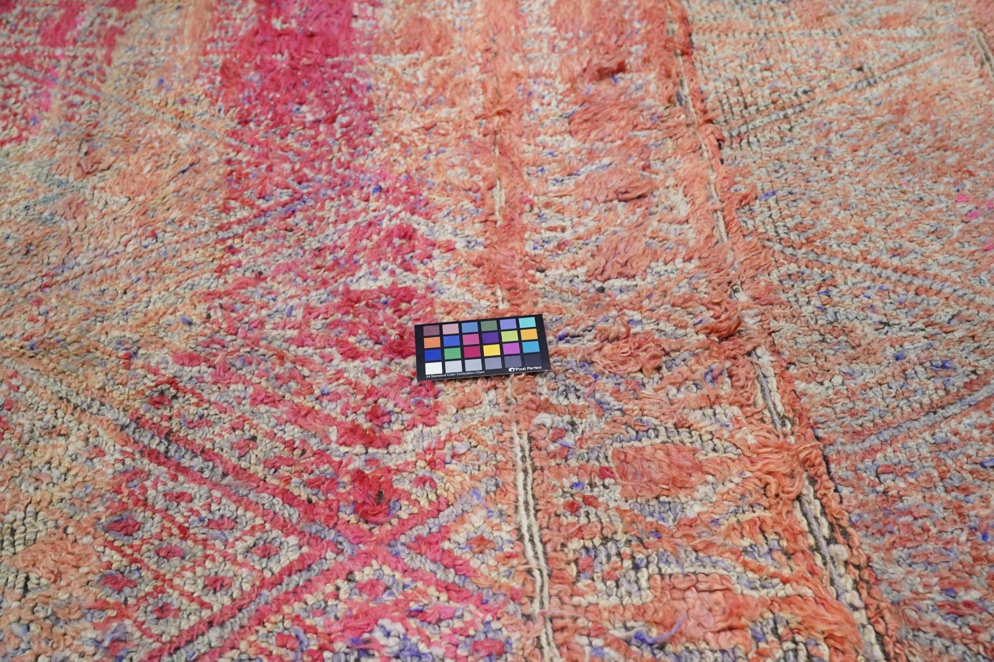 Marokkanischer Vintage-Teppich 6'9'' x 8' im Angebot 2