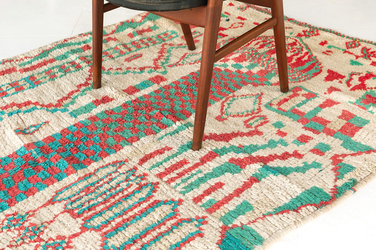 Marokkanischer Teppich aus der Atlas-Kollektion mit Azilal-Stamme (Handgeknüpft) im Angebot