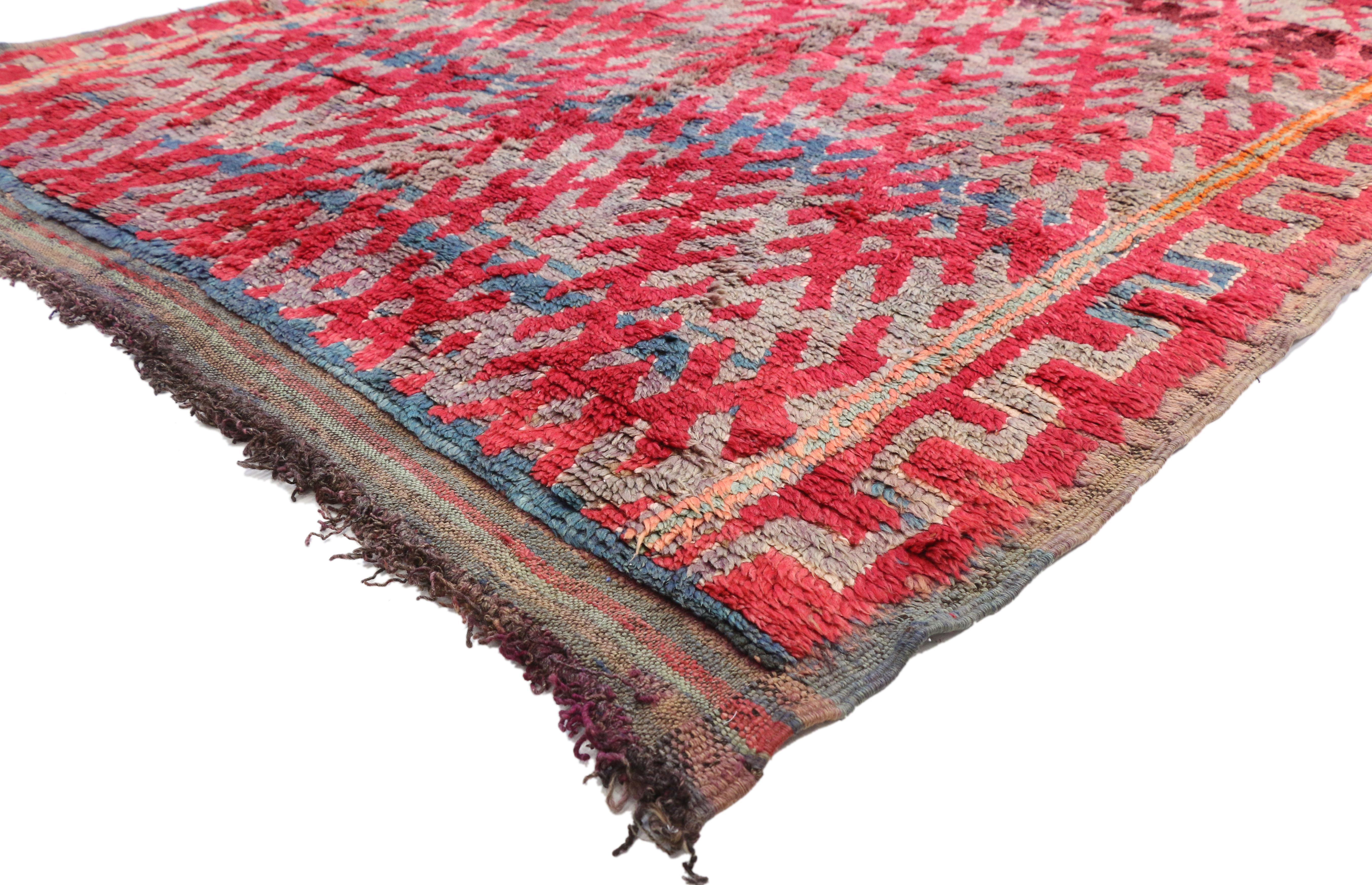 20780, vintage Moroccan rug, Berber Moroccan rug with vibrant Postmodern style. This hand knotted wool vintage Moroccan rug features an all-over chevron herringbone pattern spread across an abrashed field. The tribal symbols of diamonds, chevrons,