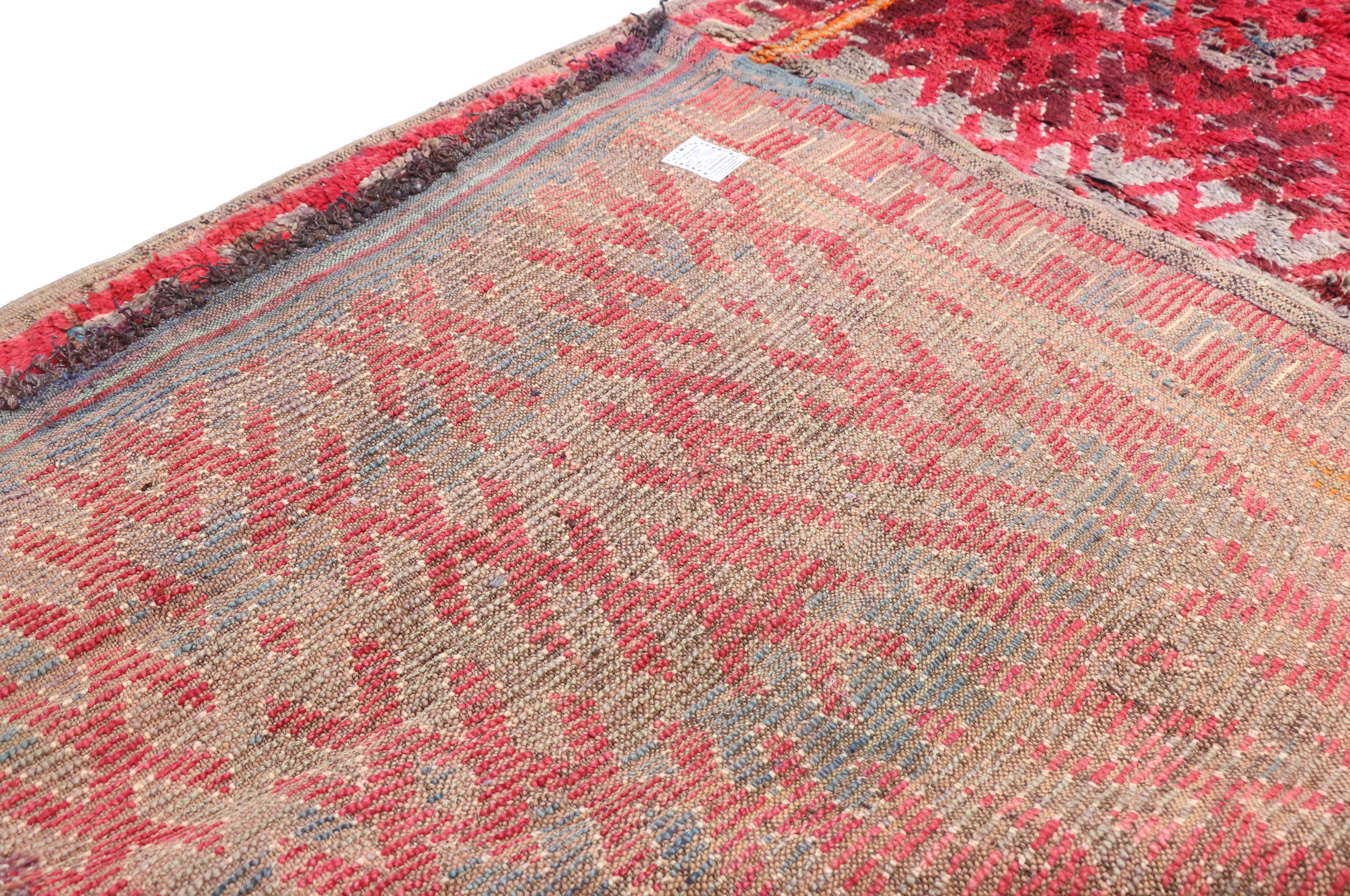 Vintage Moroccan Rug, Berber Moroccan Rug with Vibrant Mid-Century Modern Style In Good Condition In Dallas, TX