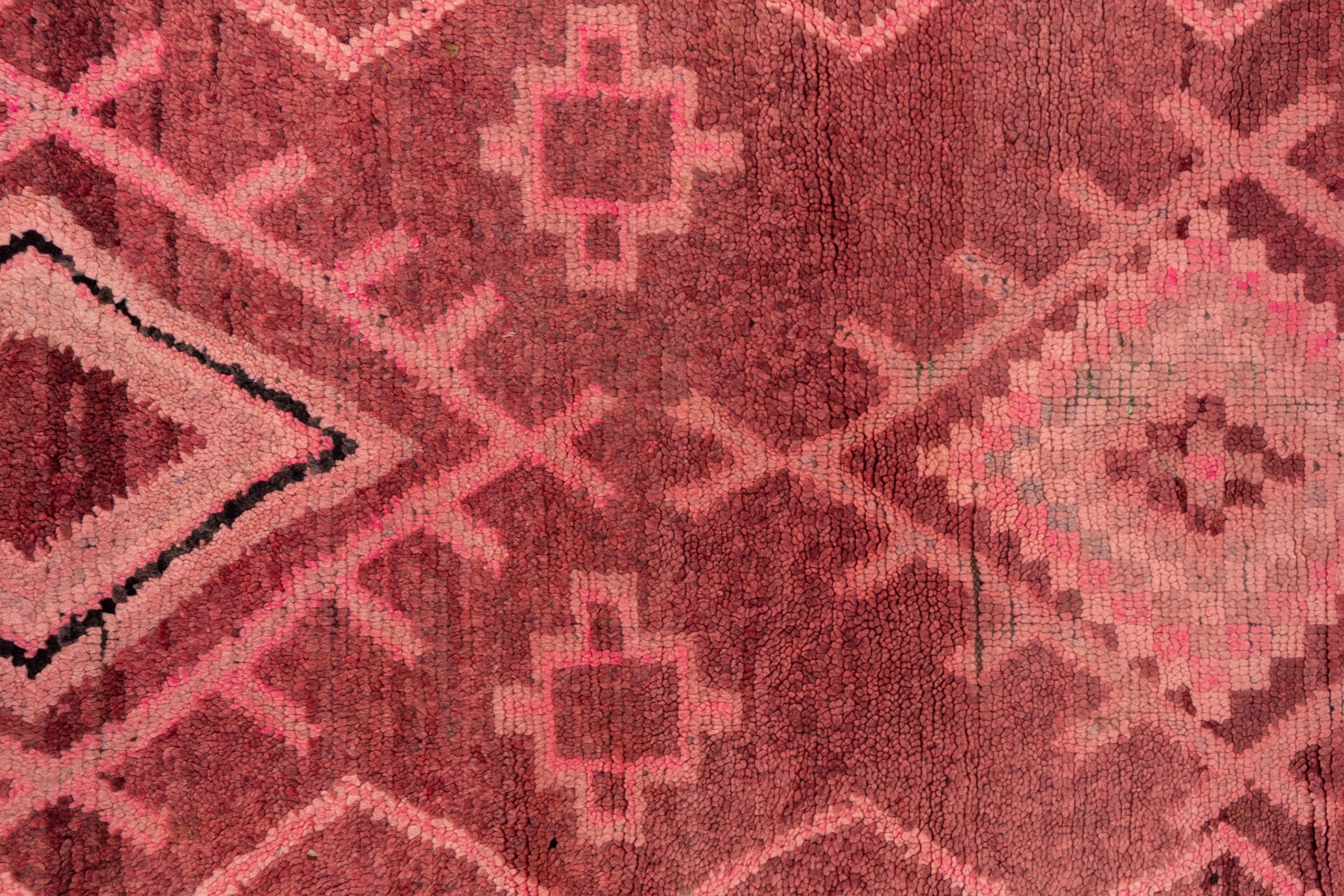 Vintage Marokkanischer Teppich Blush und Terracotta Diamant Medaillon-Muster im Angebot 1