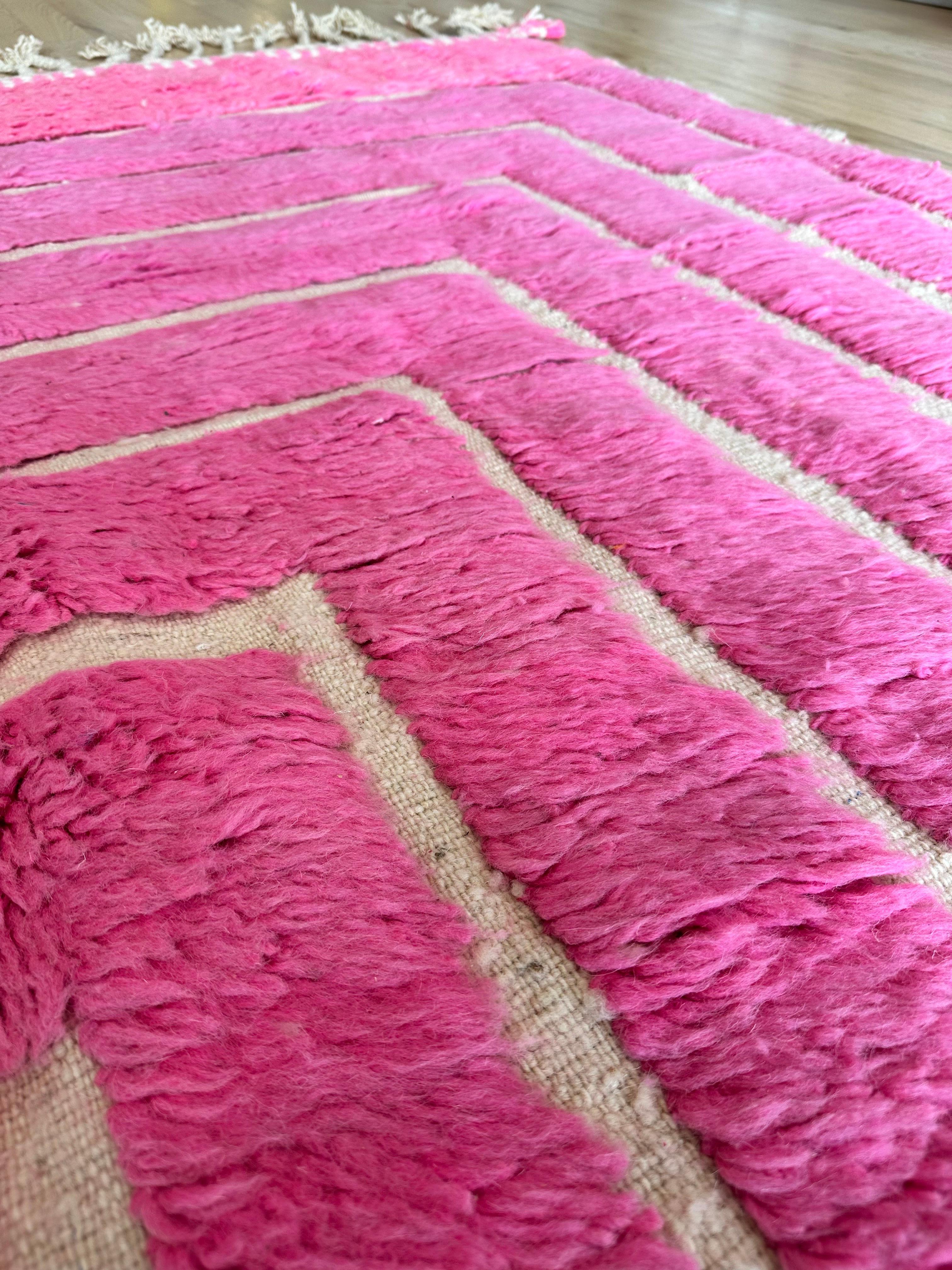 Vintage Moroccan Rug by Berber Tribes of Morocco, pink wool and cream color For Sale 4