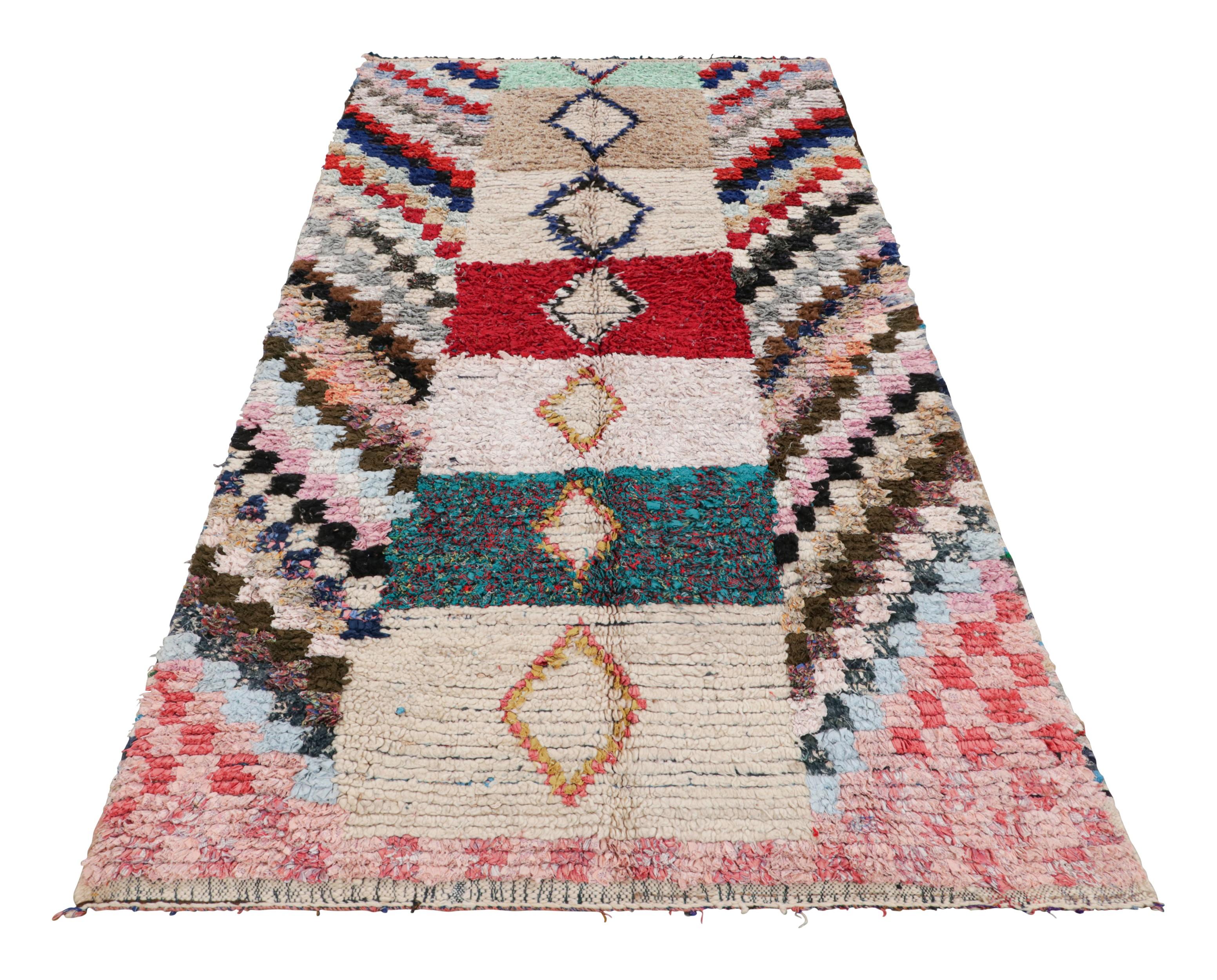 Vintage Marokkanischer Teppich, bunt mit geometrischen Mustern & Streifen - Rug & Kilim im Zustand „Gut“ im Angebot in Long Island City, NY