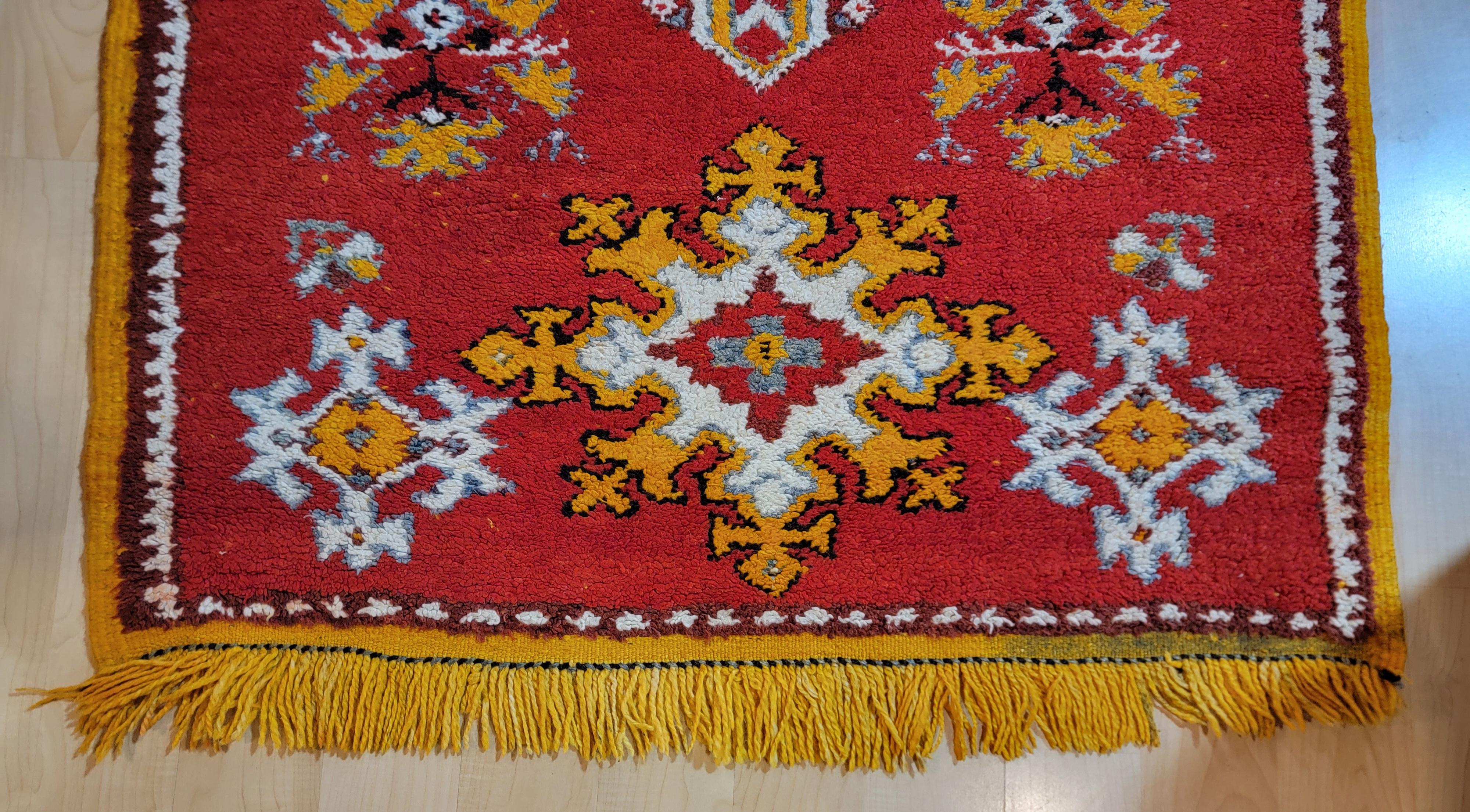 Hand-Woven Vintage Moroccan Rug For Sale