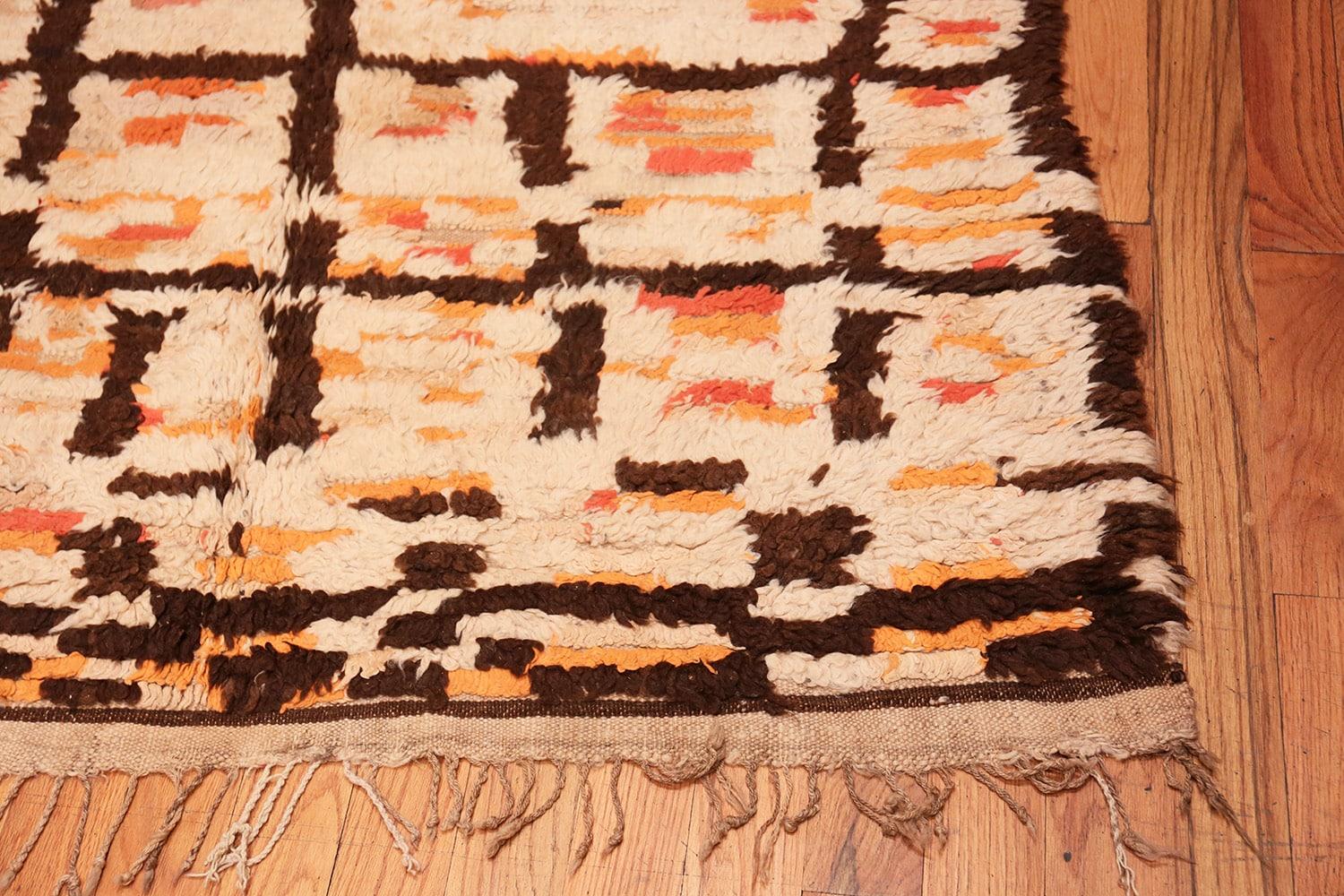 Tribal Vintage Moroccan Rug. Size: 4 ft 8 in x 9 ft 2 in (1.42 m x 2.79 m)