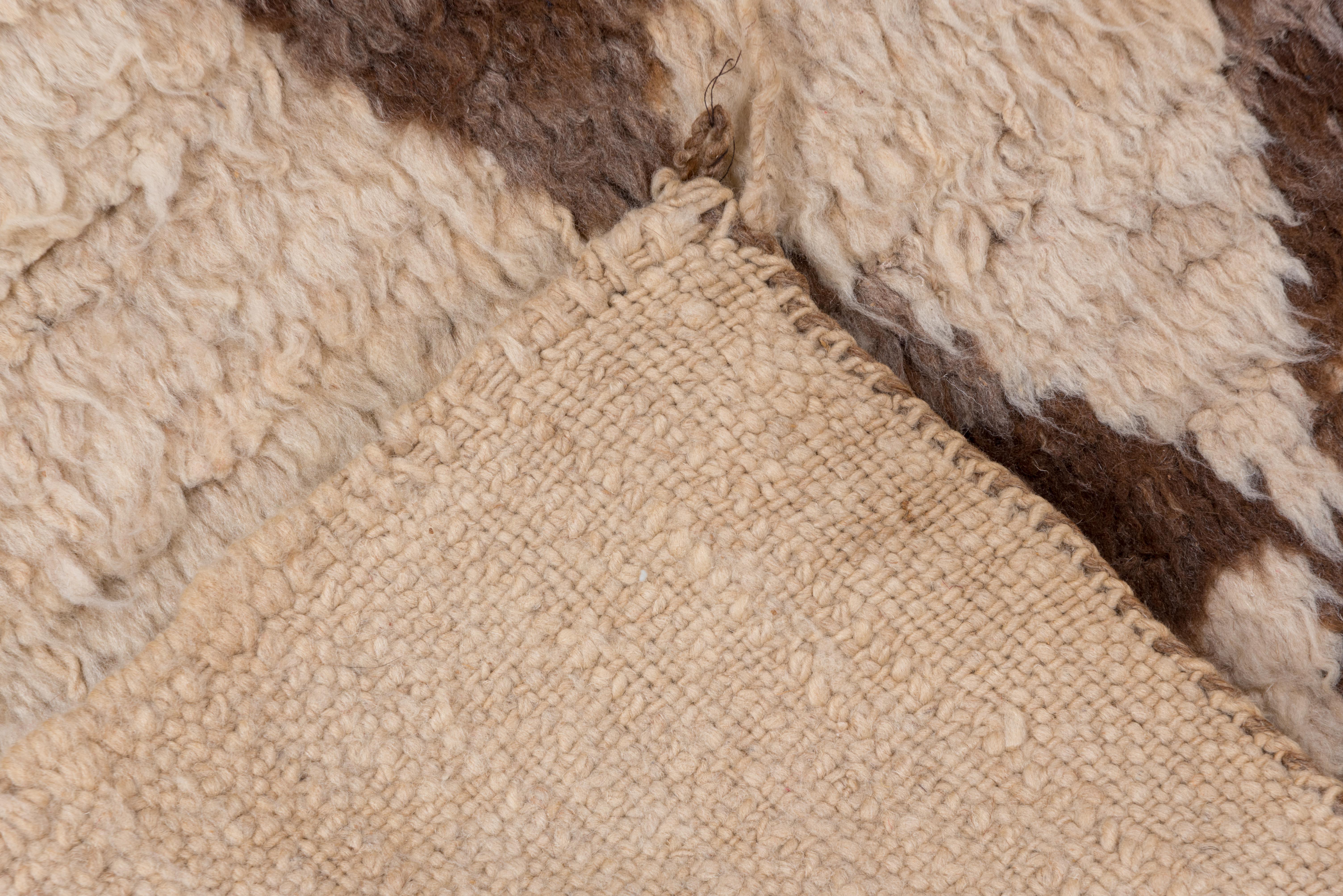 Alfombra Vintage Marroquí Patrón Tribal Geométrico - Crema Cálido en Bueno estado para la venta en New York, NY
