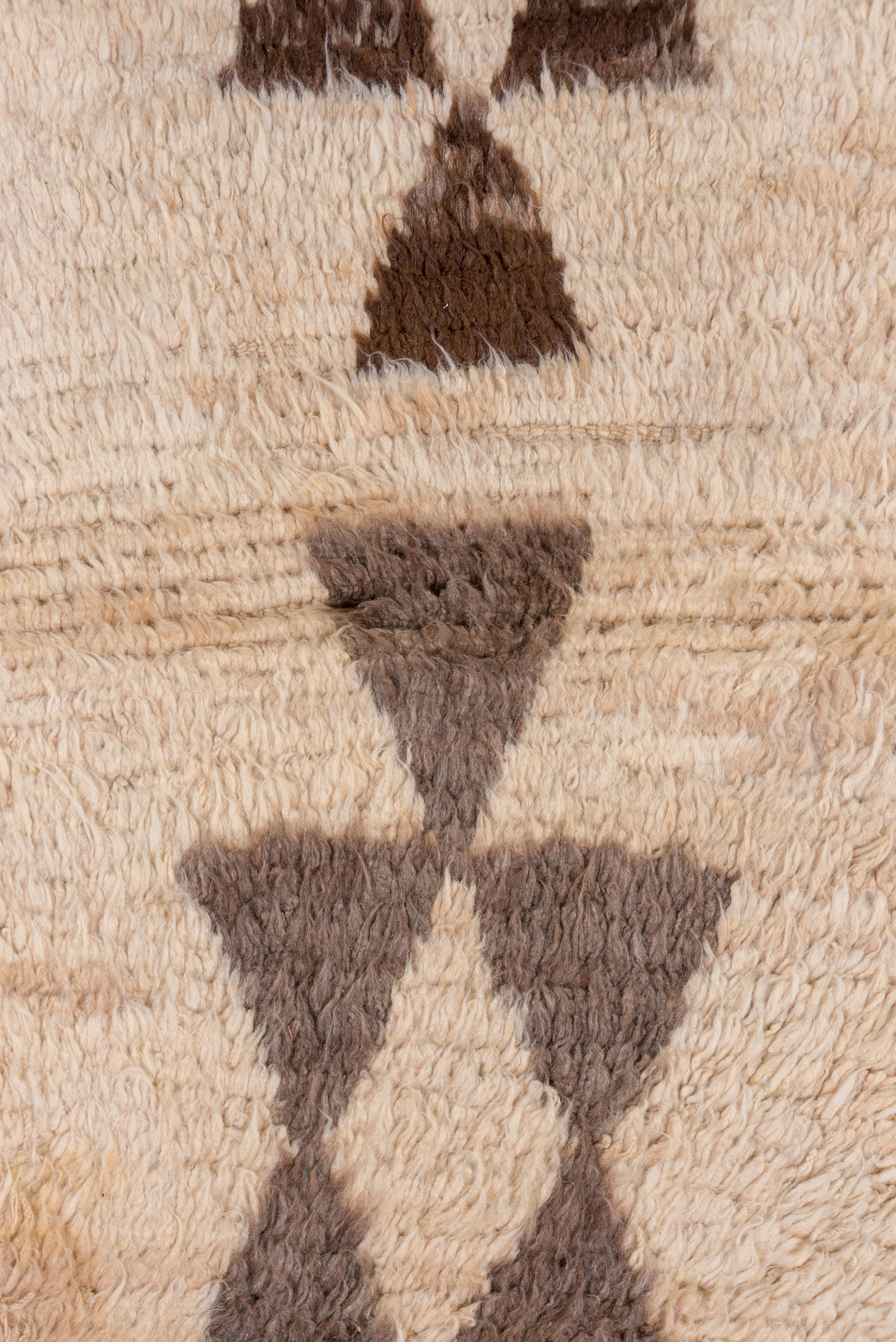 Alfombra Vintage Marroquí Patrón Tribal Geométrico - Crema Cálido siglo XX en venta