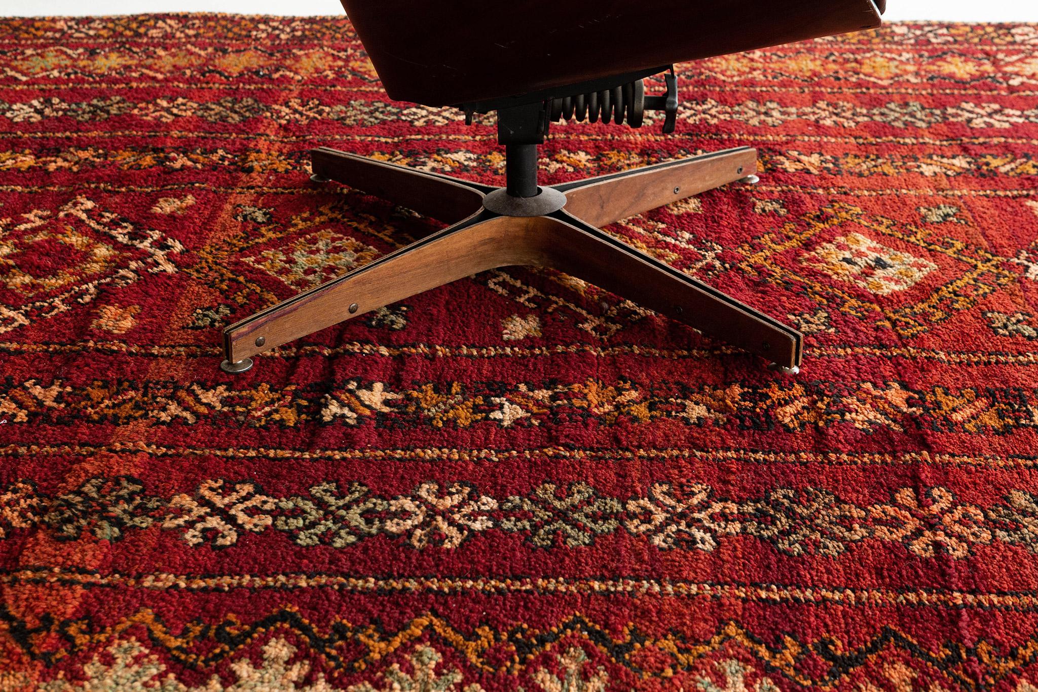 Marokkanischer Teppich aus der Vintage-Kollektion High Atlas (Handgeknüpft) im Angebot