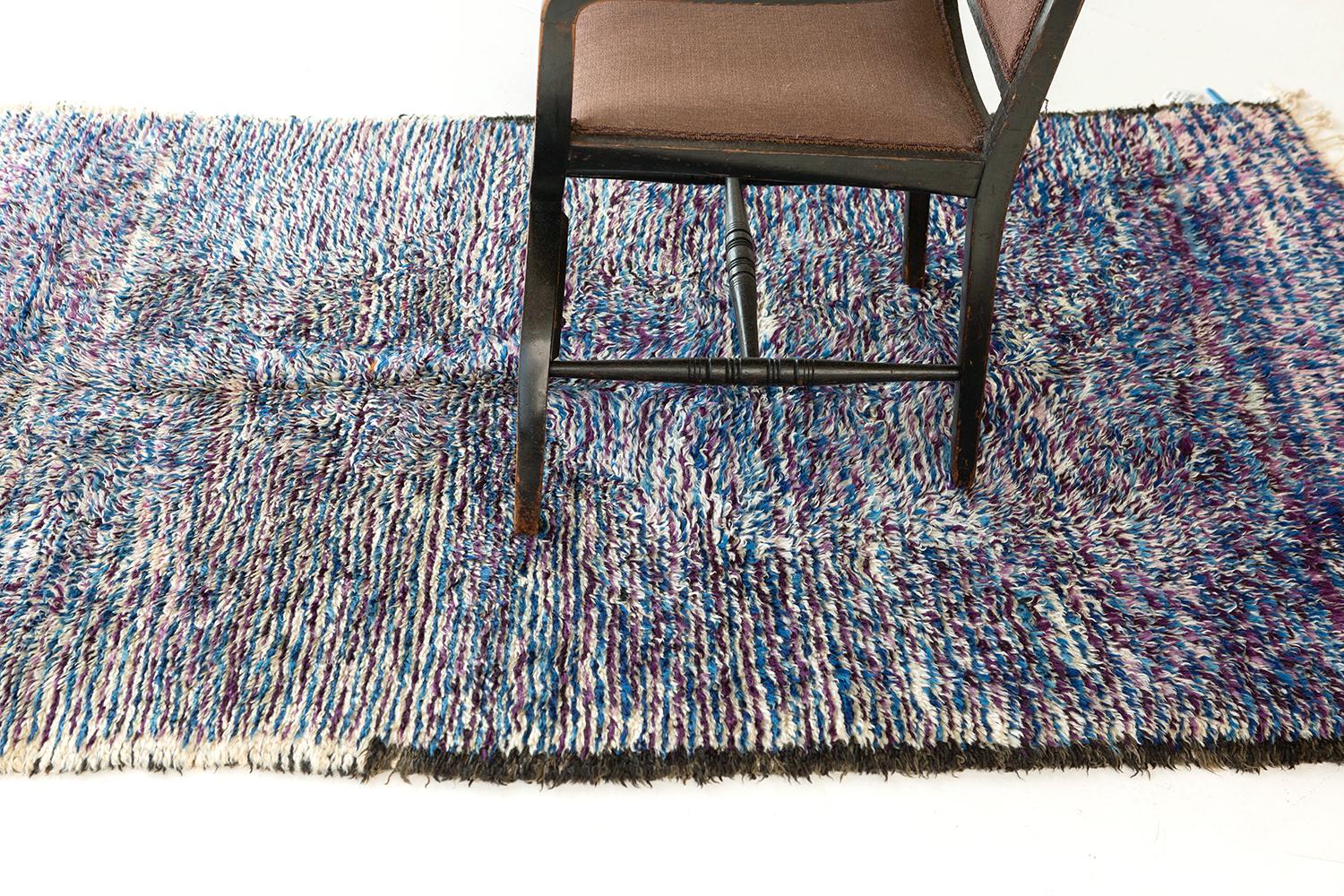 Vintage Moroccan Rug High Atlas Collection In Excellent Condition For Sale In WEST HOLLYWOOD, CA