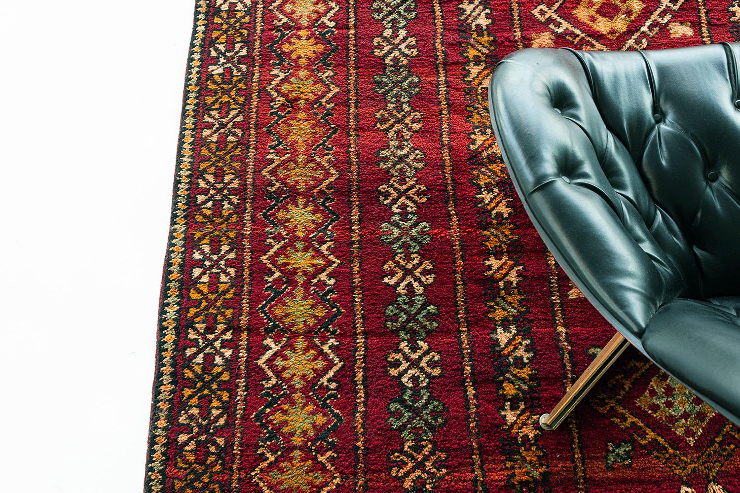 Vintage Moroccan Rug High Atlas Collection In Good Condition For Sale In WEST HOLLYWOOD, CA