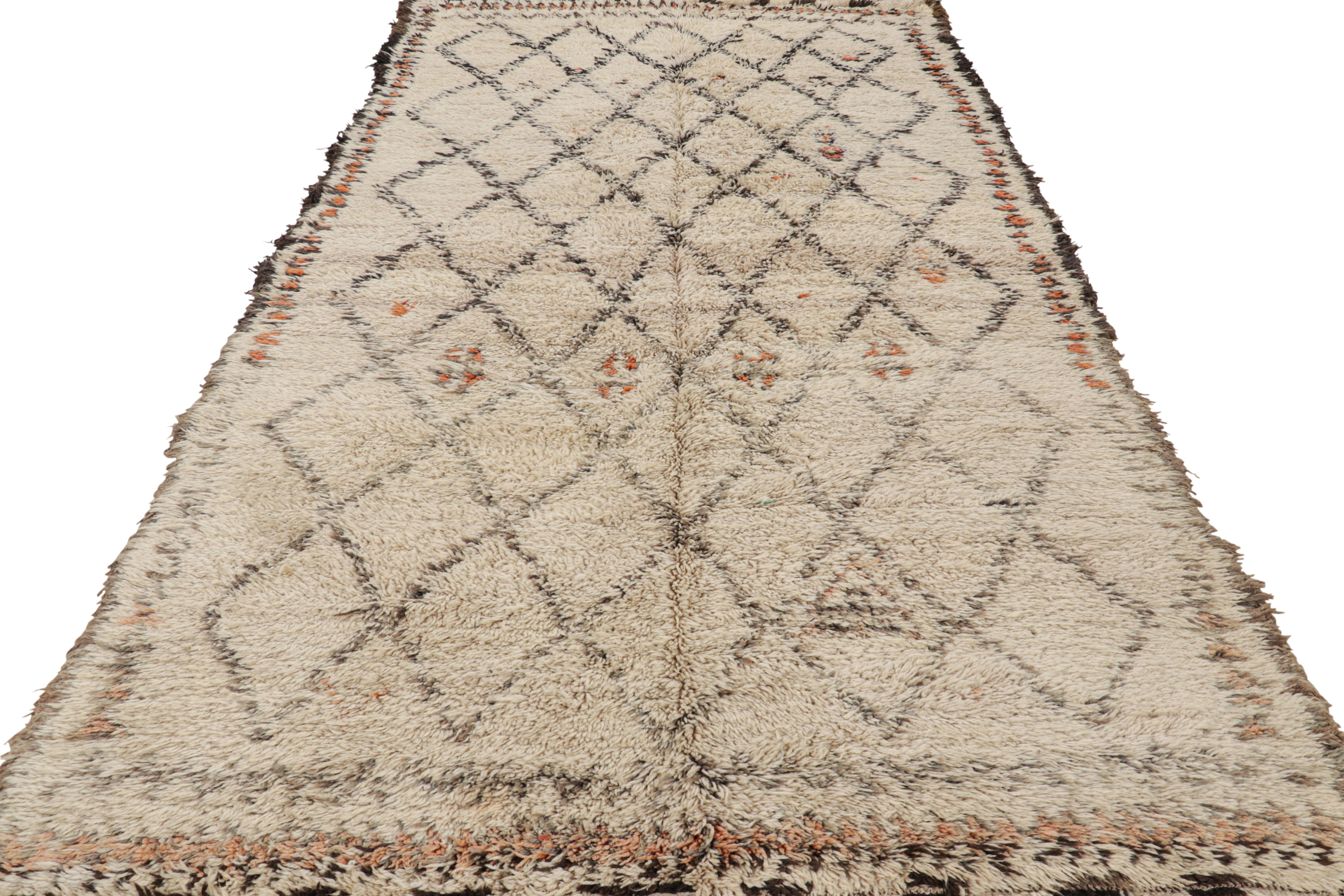 Vintage Moroccan Rug in Beige with Black Diamond Medallions, from Rug & Kilim In Good Condition For Sale In Long Island City, NY