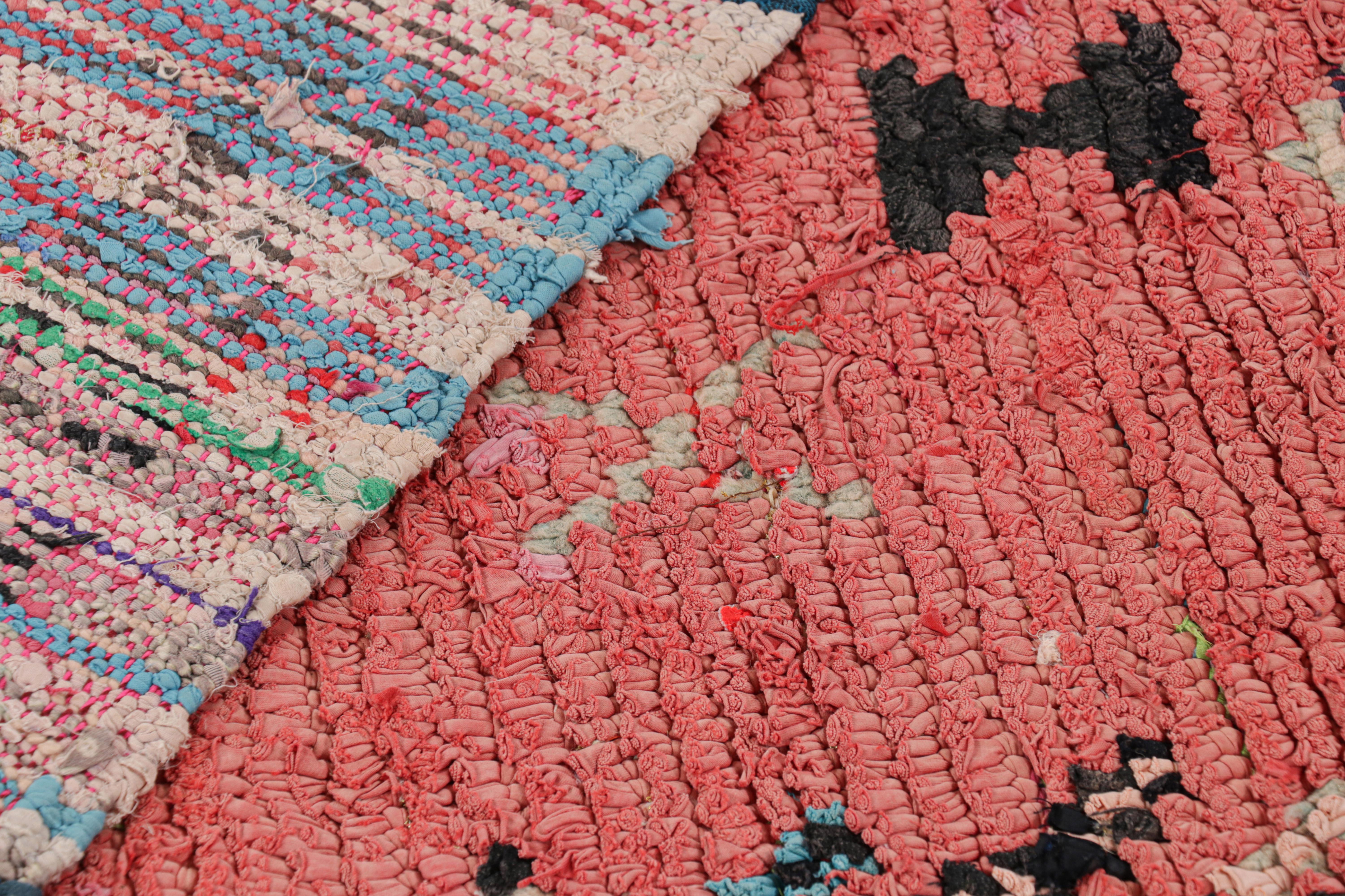 Lana Tappeto marocchino vintage in rosa con medaglione geometrico, da Rug & Kilim in vendita