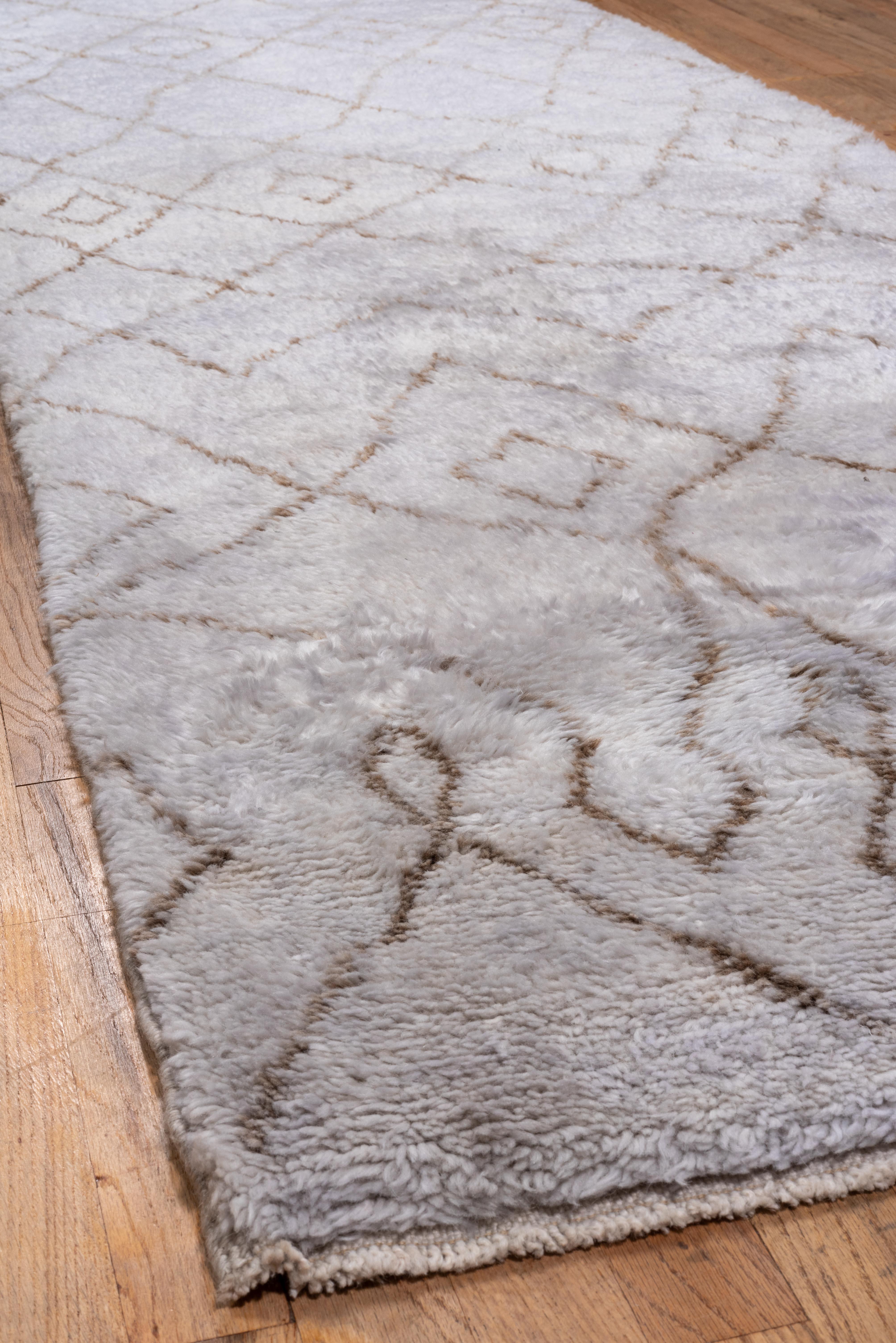 Alfombra Marroquí Vintage Suelo Marfil con Dibujo Lineal de Diamantes Bereberes en venta 2