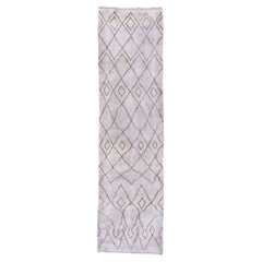 Alfombra Marroquí Vintage Suelo Marfil con Dibujo Lineal de Diamantes Bereberes
