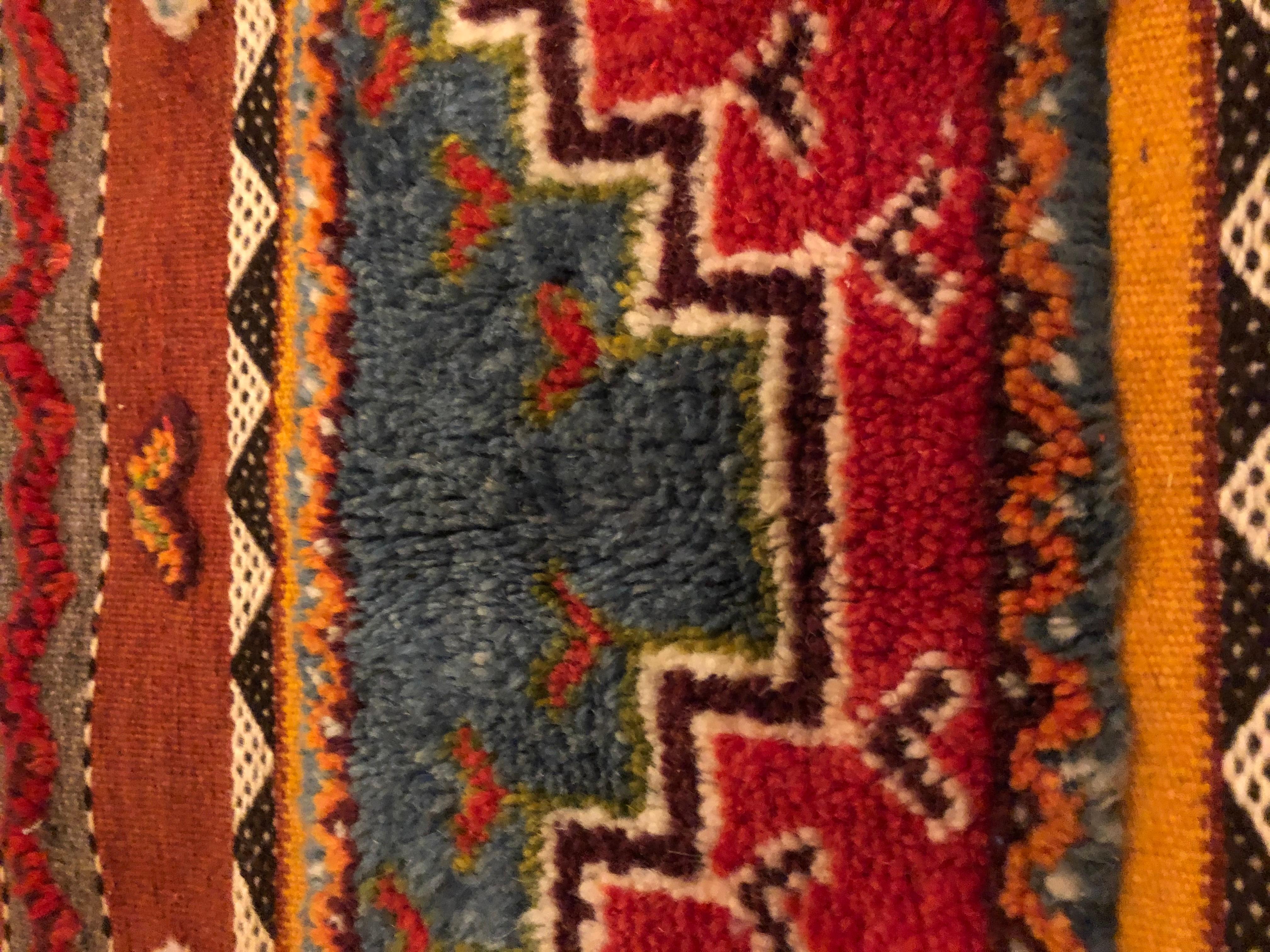 Vintage Moroccan Rug or Carpet, Handwoven Organic Wool Rug with Tribal Design 3