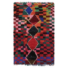 Marokkanischer Vintage-Teppich mit bunten Medaillons und Mustern, von Rug & Kilim