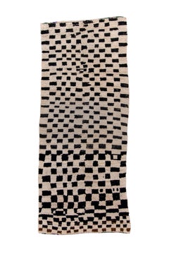 Marokkanischer Vintage-Teppich mit dunkelbraunem Schachbrettmuster